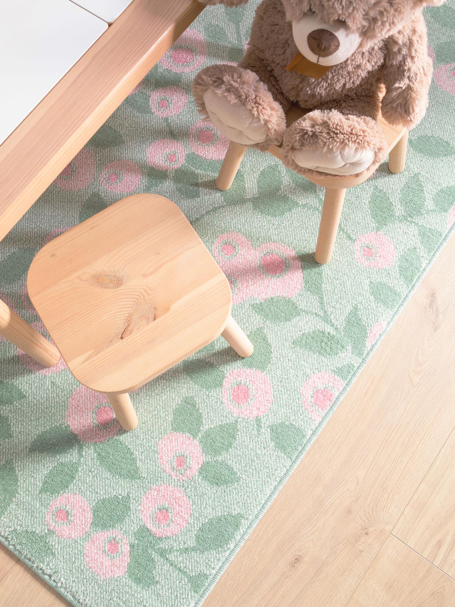 Teppich aus 100% Polypropylen in Grün mit 6 bis 10 mm hohem Flor von benuta