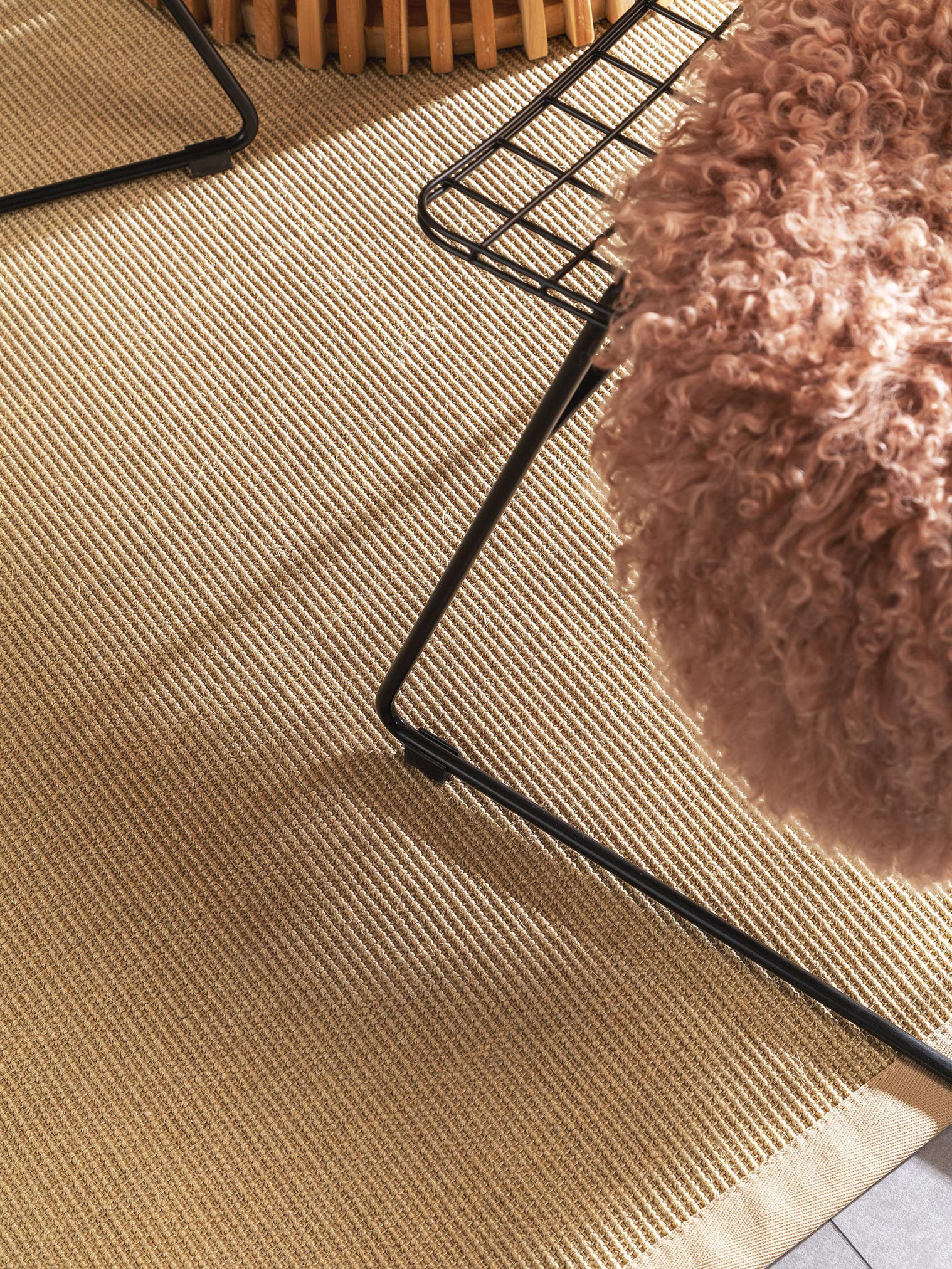 Teppich aus 100% Sisal in Beige mit bis 5 mm hohem Flor von benuta Nest