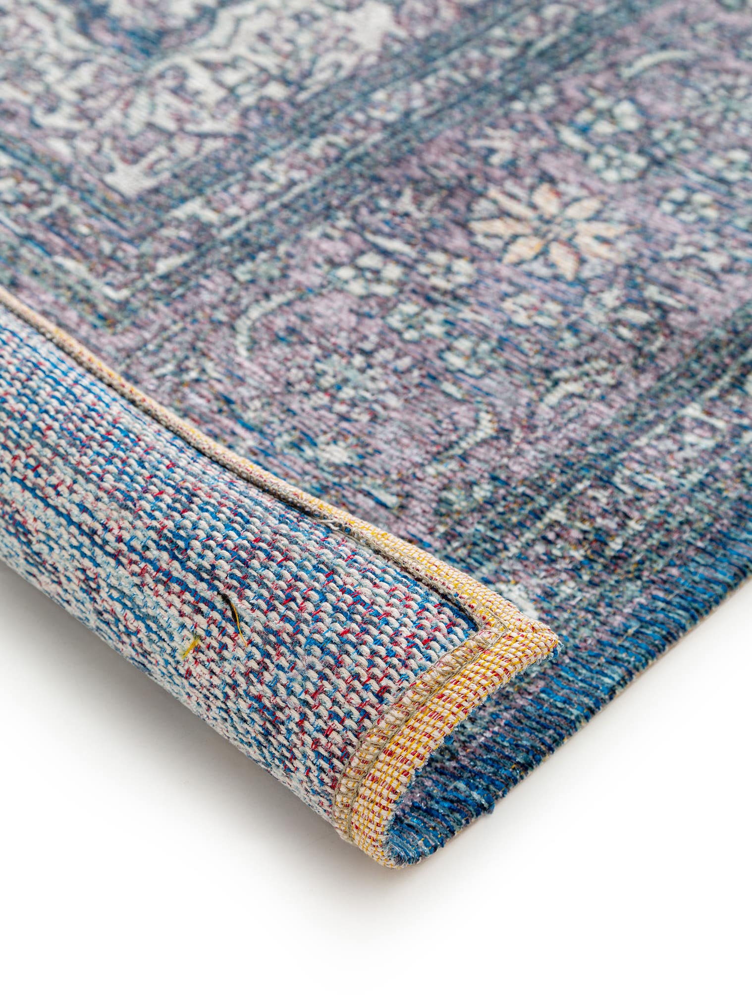 Teppich aus 85% Polyester, 15% Baumwolle in Multicolor mit bis 5 mm hohem Flor von benuta