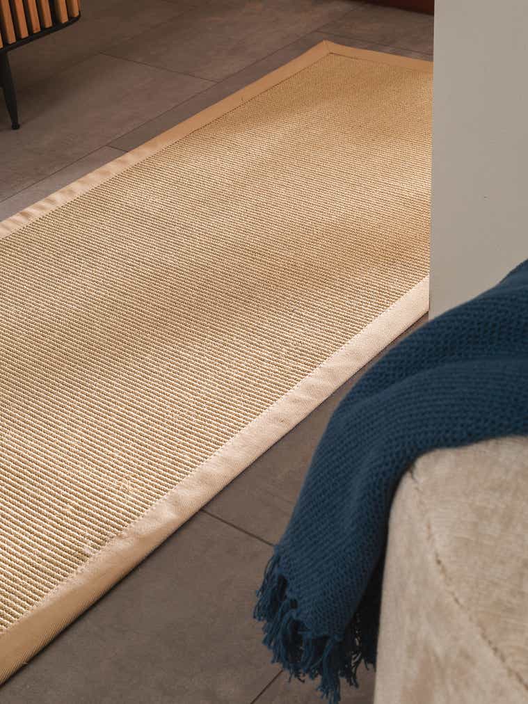 Rug made of 100% Sisal in Beige with a 1- 5 mm high pile by benuta Nest
