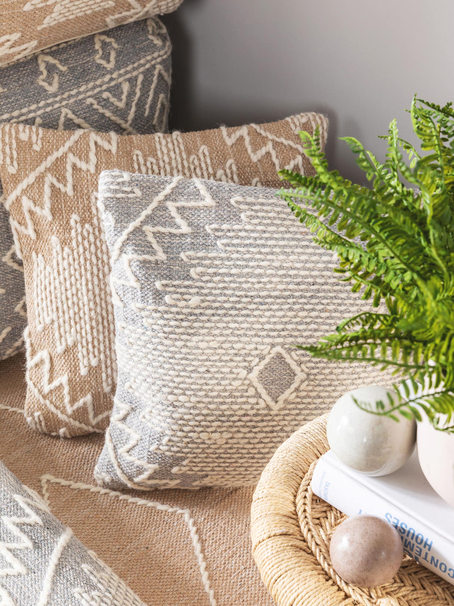 Kissenbezug Sydney Hellgrau im Design Abstrakt aus 60% Baumwolle, 40% Wolle von benuta Pure