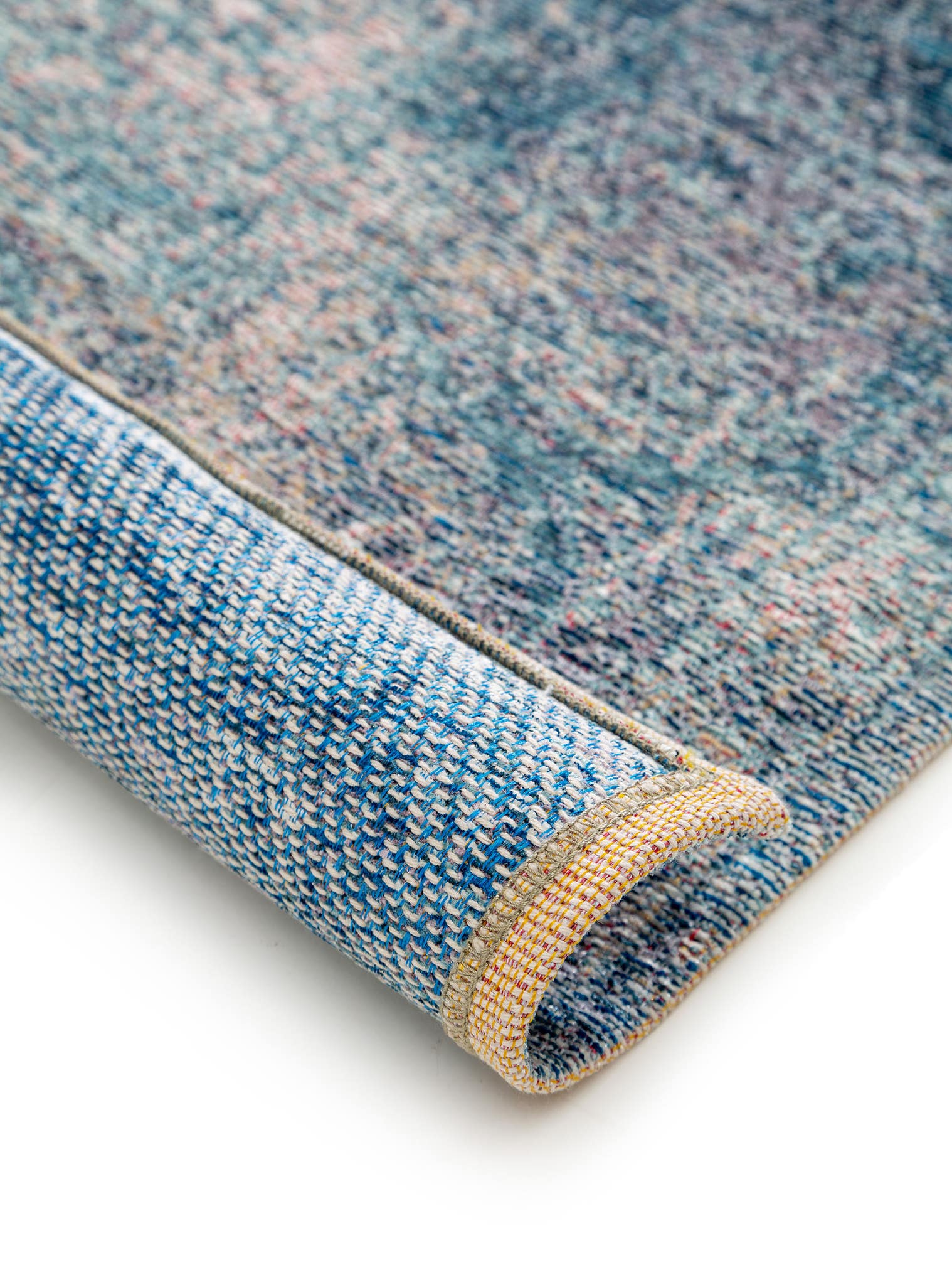 Teppich aus 85% Polyester, 15% Baumwolle in Blau mit bis 5 mm hohem Flor von benuta