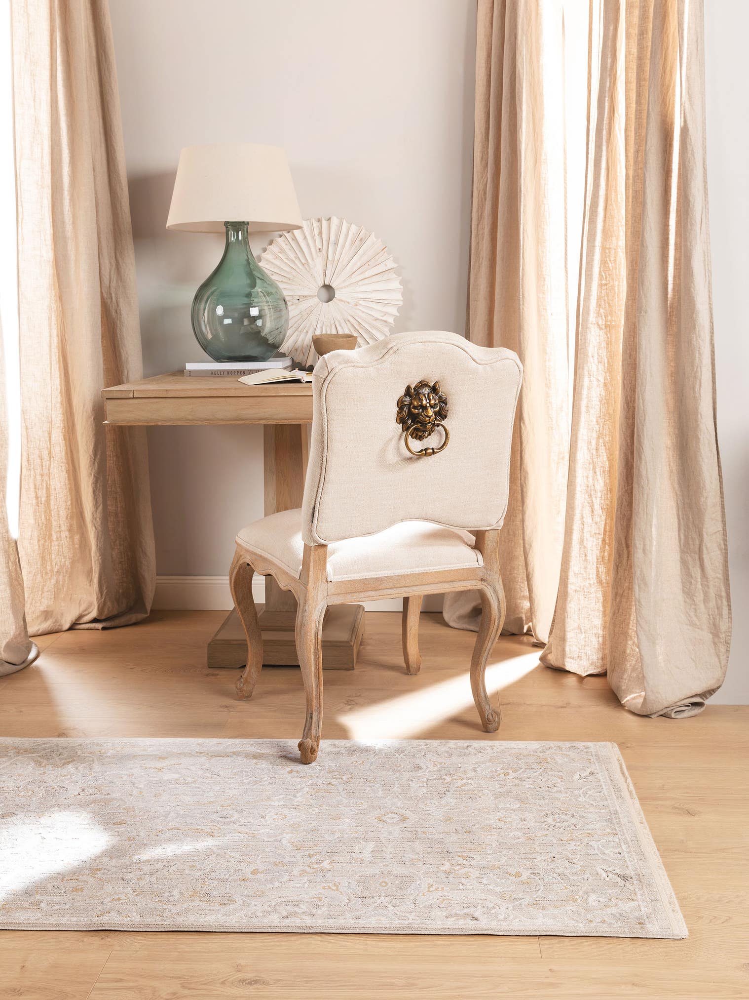 Alfombra de 65% Viskose, 35% Polyester en Beige con un pelo de {{Placeholder_Pile Height}} de altura de benuta Nest