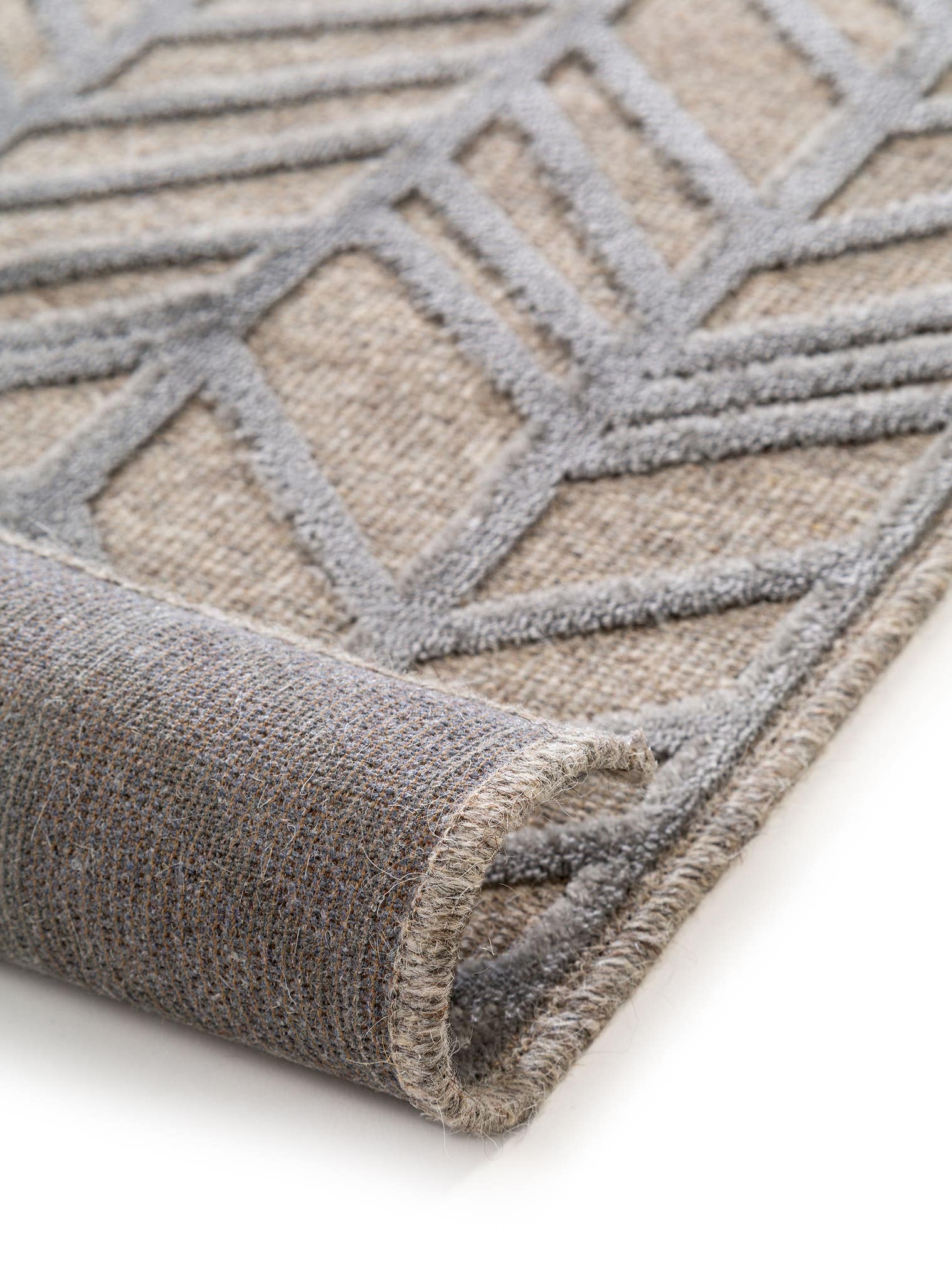 Tapis en 100% Viscose en Gris avec une pile de 1- 5 mm de hauteur de benuta
