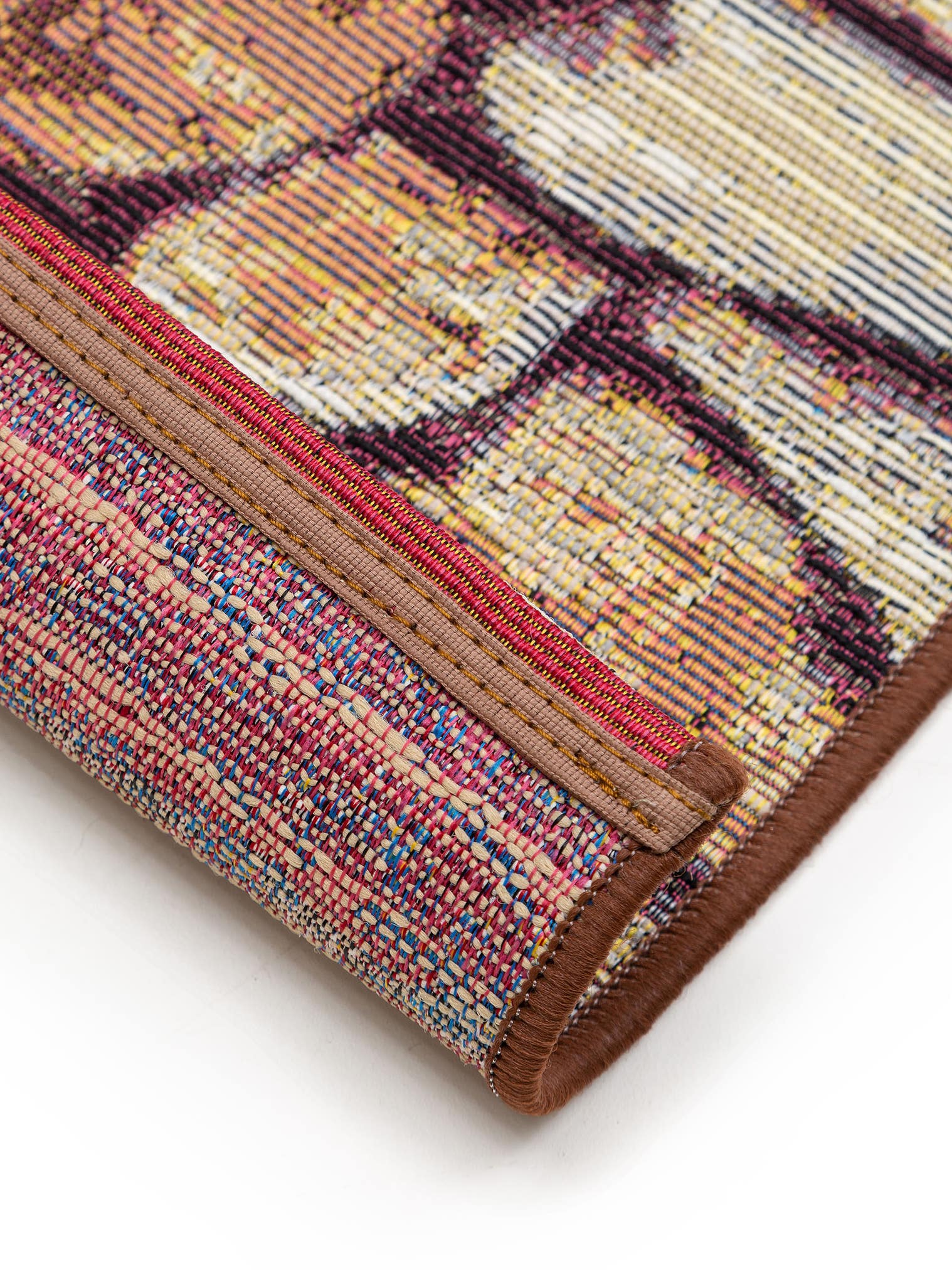 Teppich aus 76% Polypropylen, 24% Polyester in Multicolor mit bis 5 mm hohem Flor von benuta