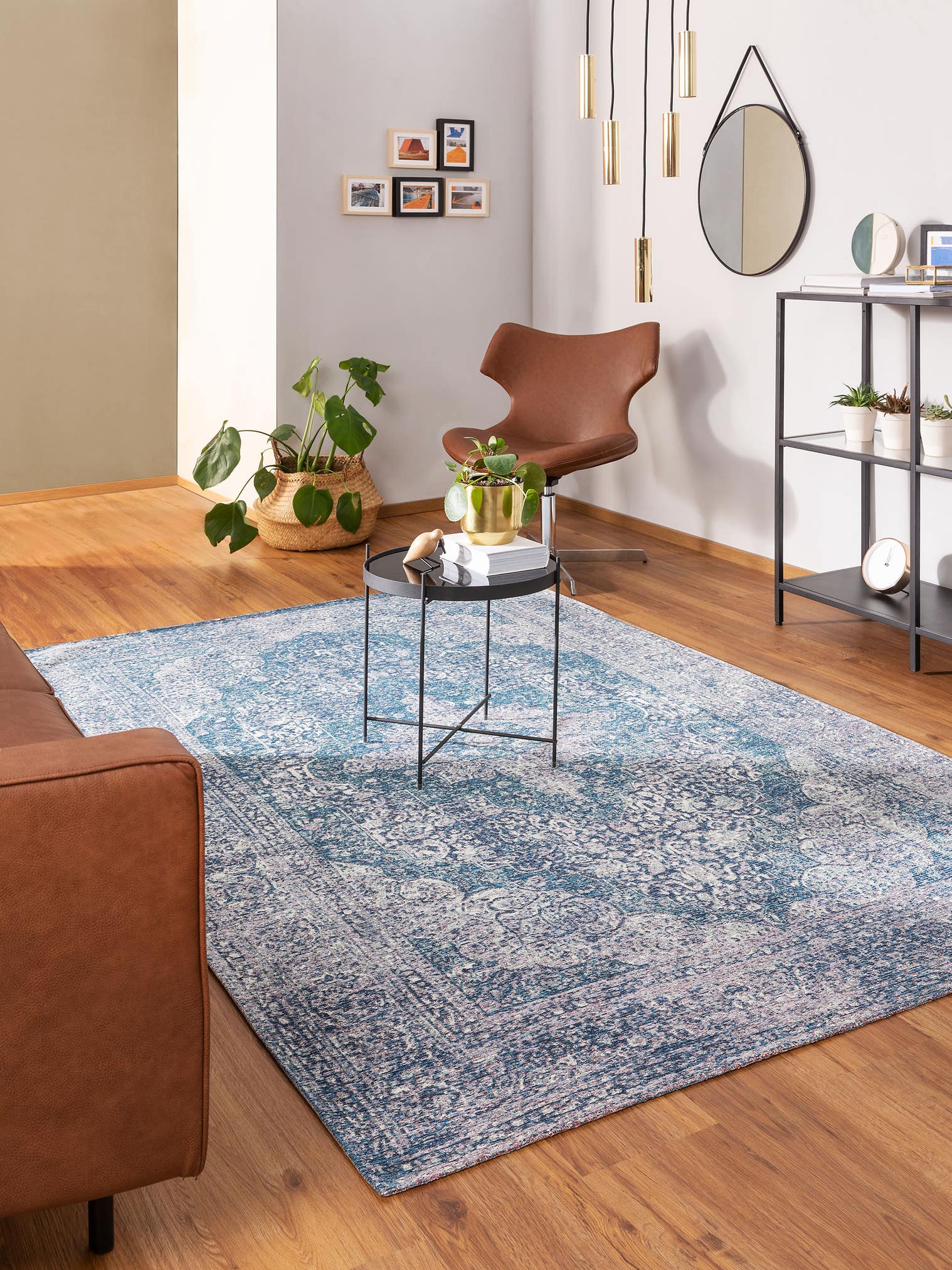 Teppich aus 85% Polyester, 15% Baumwolle in Blau mit bis 5 mm hohem Flor von benuta