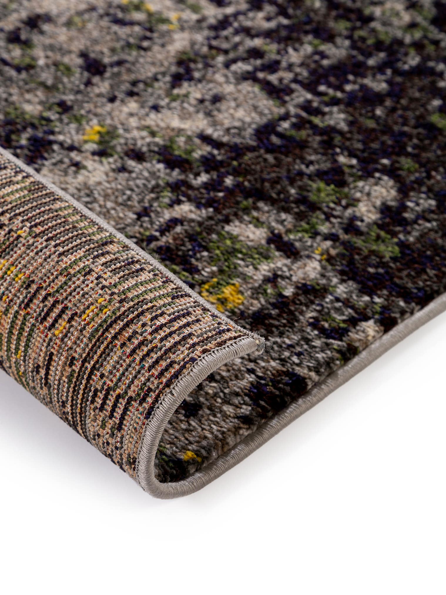 Teppich aus 100% Polypropylen in Grau mit bis 5 mm hohem Flor von benuta Nest