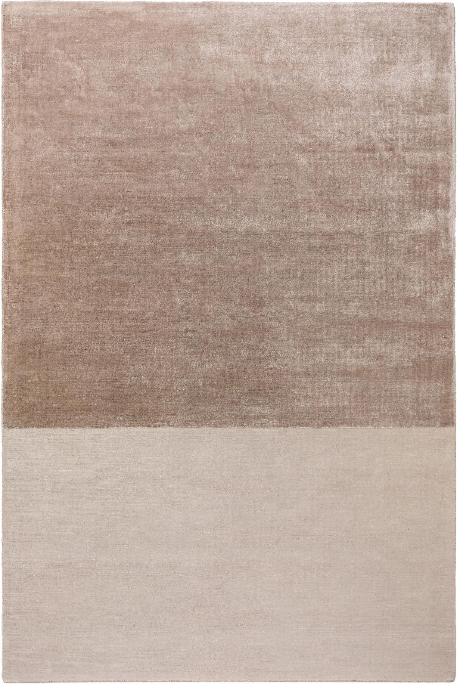 Teppich aus 100% Viskose in Beige mit 6 bis 10 mm hohem Flor von benuta