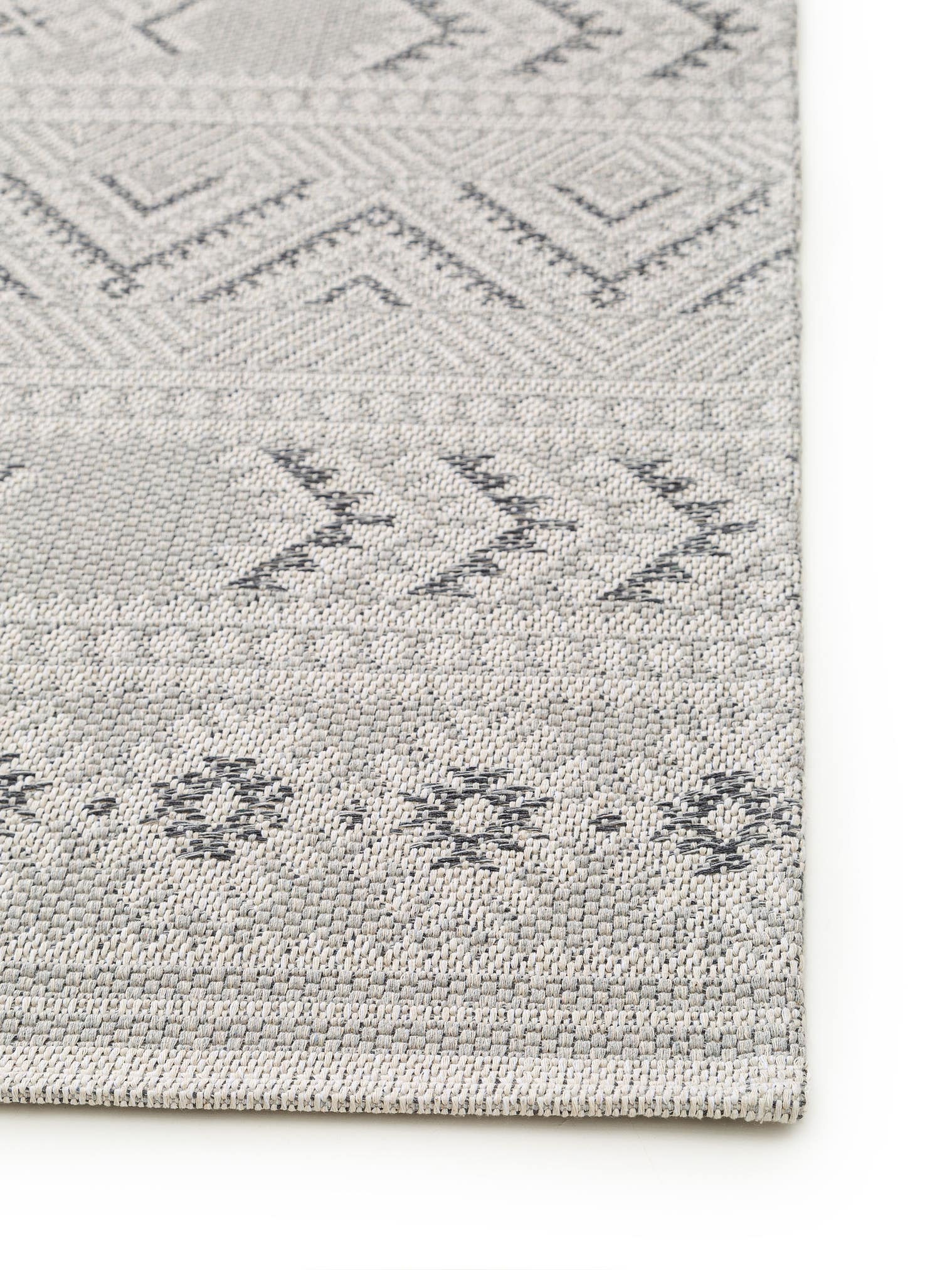 Teppich aus 100% Baumwolle in Grau mit bis 5 mm hohem Flor von benuta
