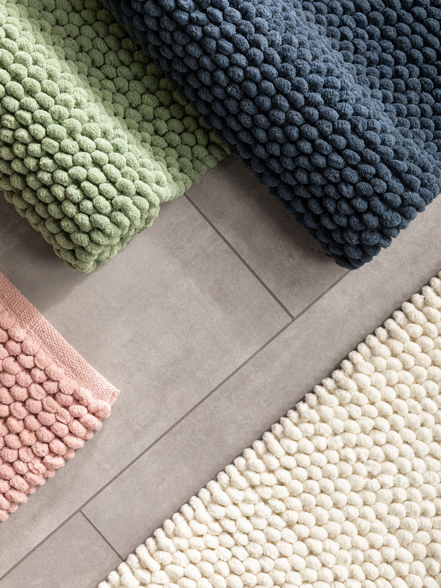 Tappeto di 70% Poliestere, 30% Cotone in Bianco con pelo alto 11 - 20 mm da benuta Nest
