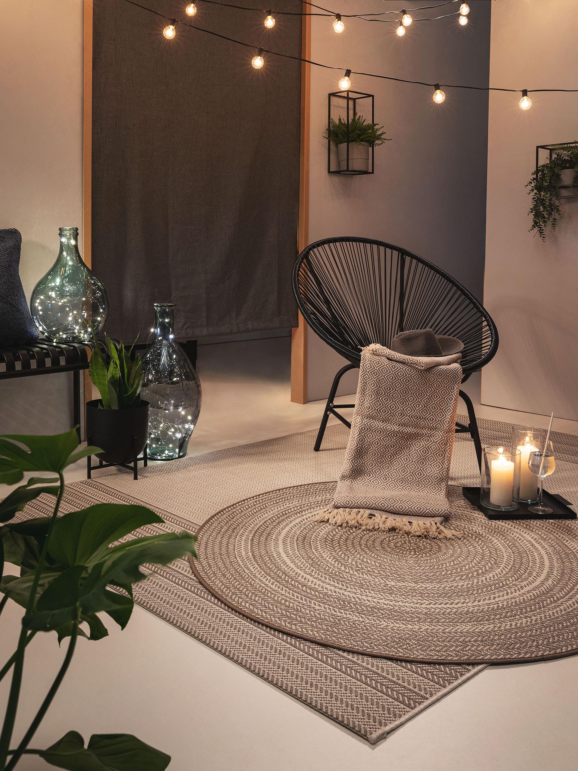 Rug made of 100% Polypropylene in Beige with a 1- 5 mm high pile by benuta Nest