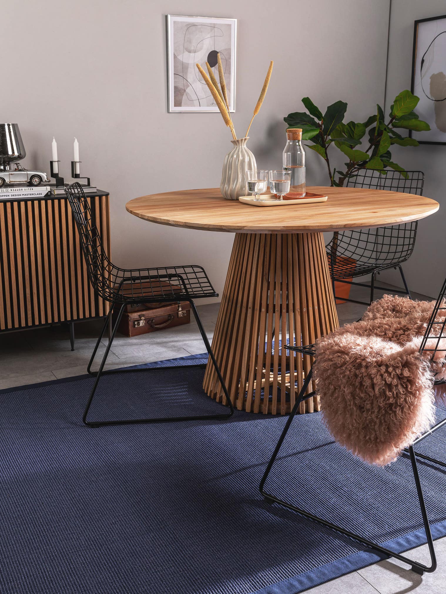 Teppich aus 100% Sisal in Blau mit bis 5 mm hohem Flor von benuta Nest