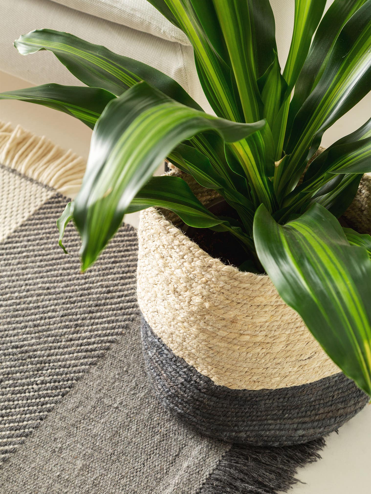 Korb Aylin Cream/Grau im Design Uni aus 100% Hanf von benuta Pure
