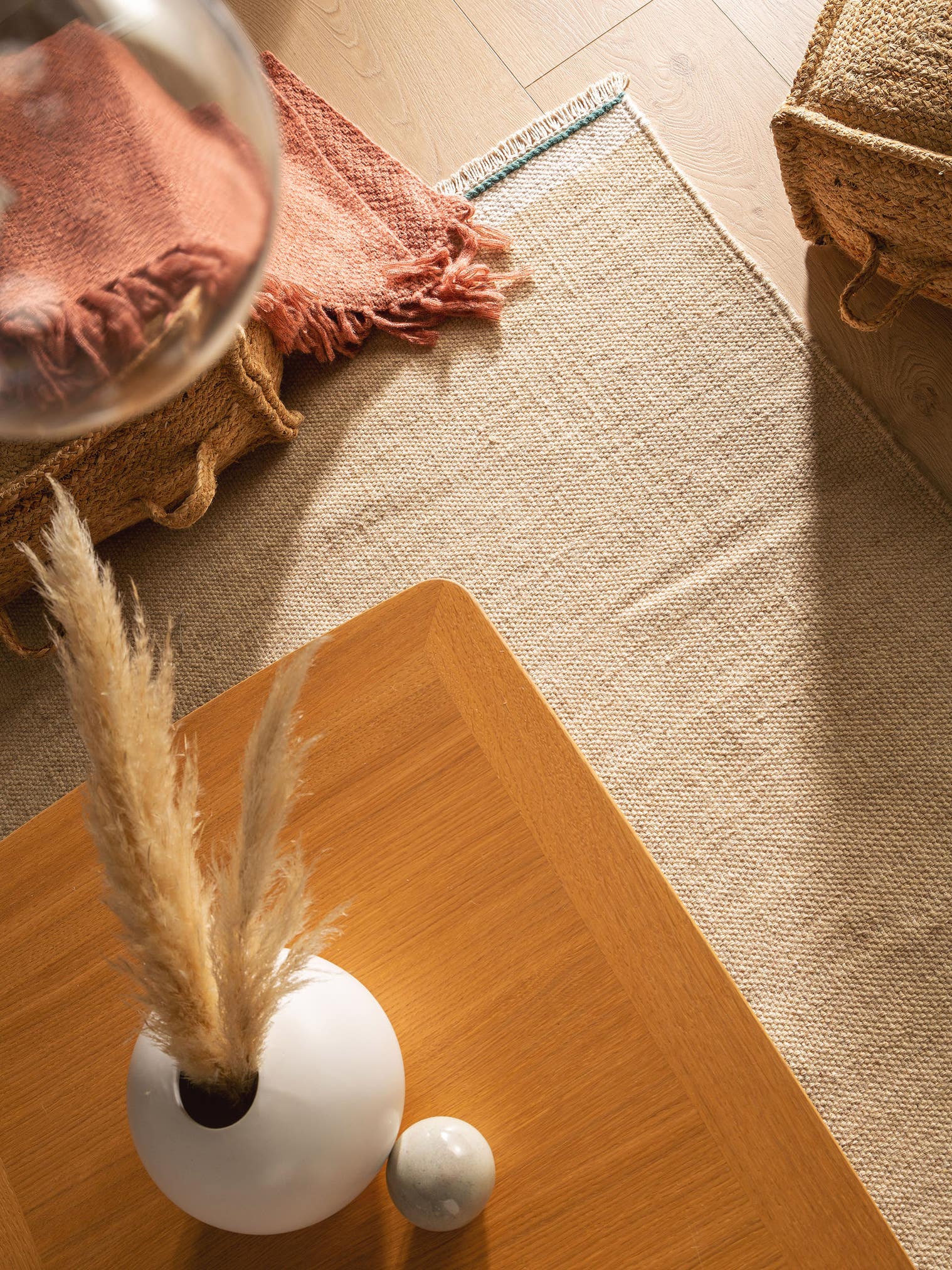 Tappeto di 60% Lana, 40% Cotone in Beige con pelo alto 1- 5 mm da benuta Pop