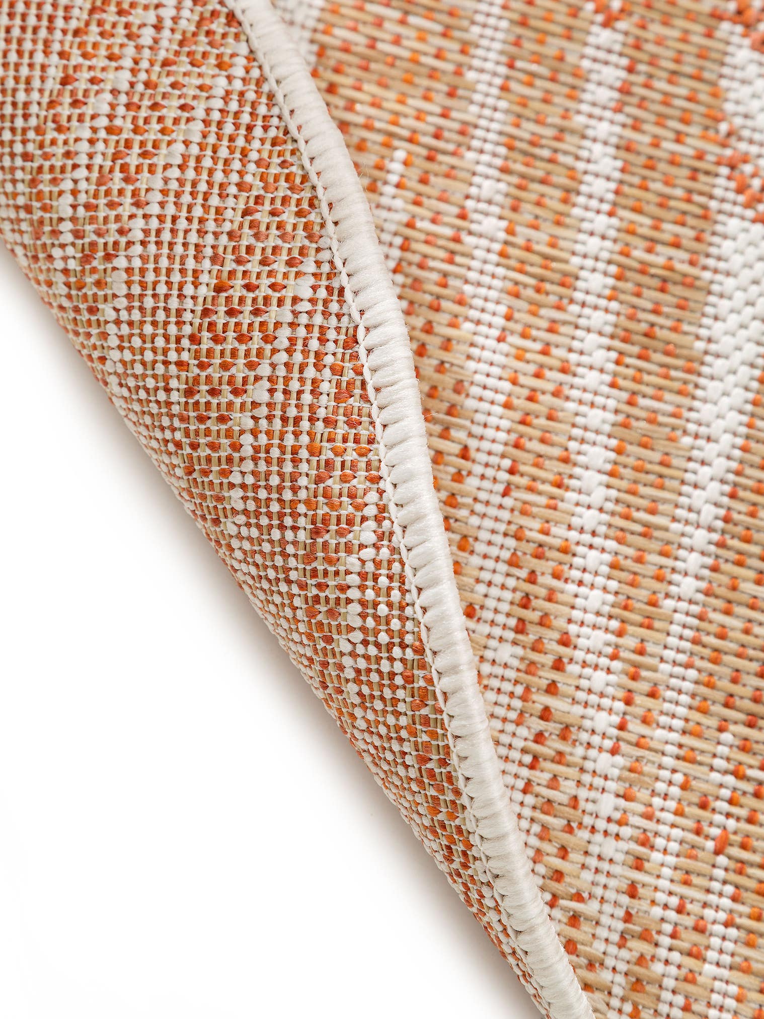 Teppich aus 100% Polypropylen in Orange mit bis 5 mm hohem Flor von benuta Nest