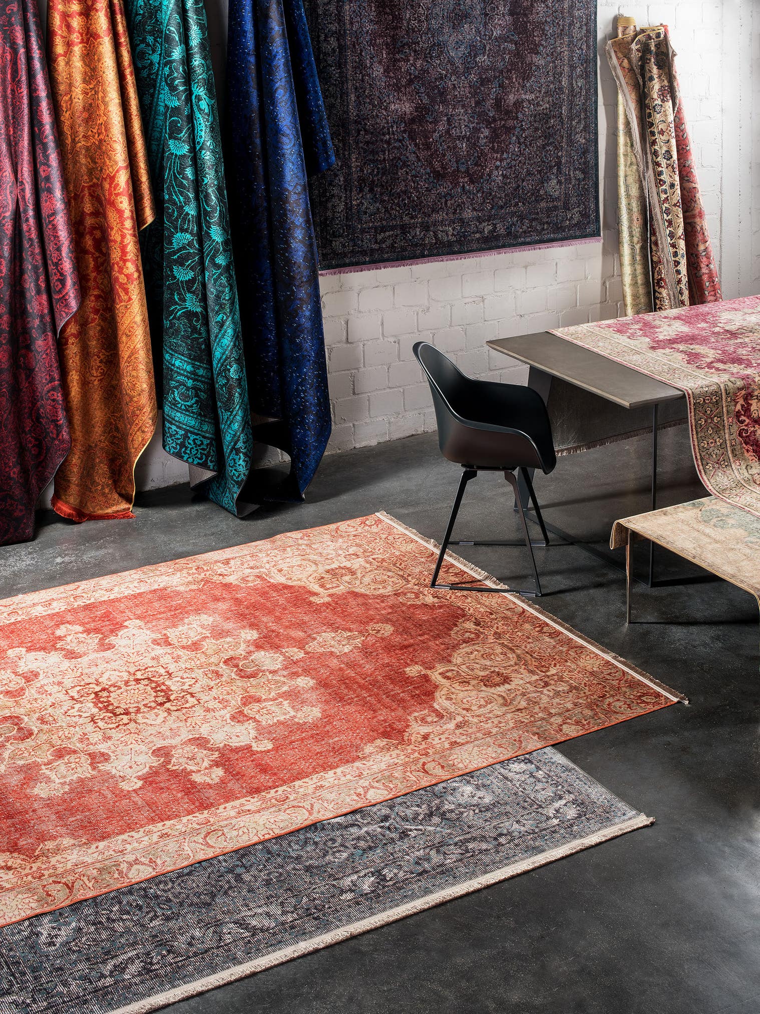 Rug made of 100% Polyester in Beige with a 1- 5 mm high pile by benuta