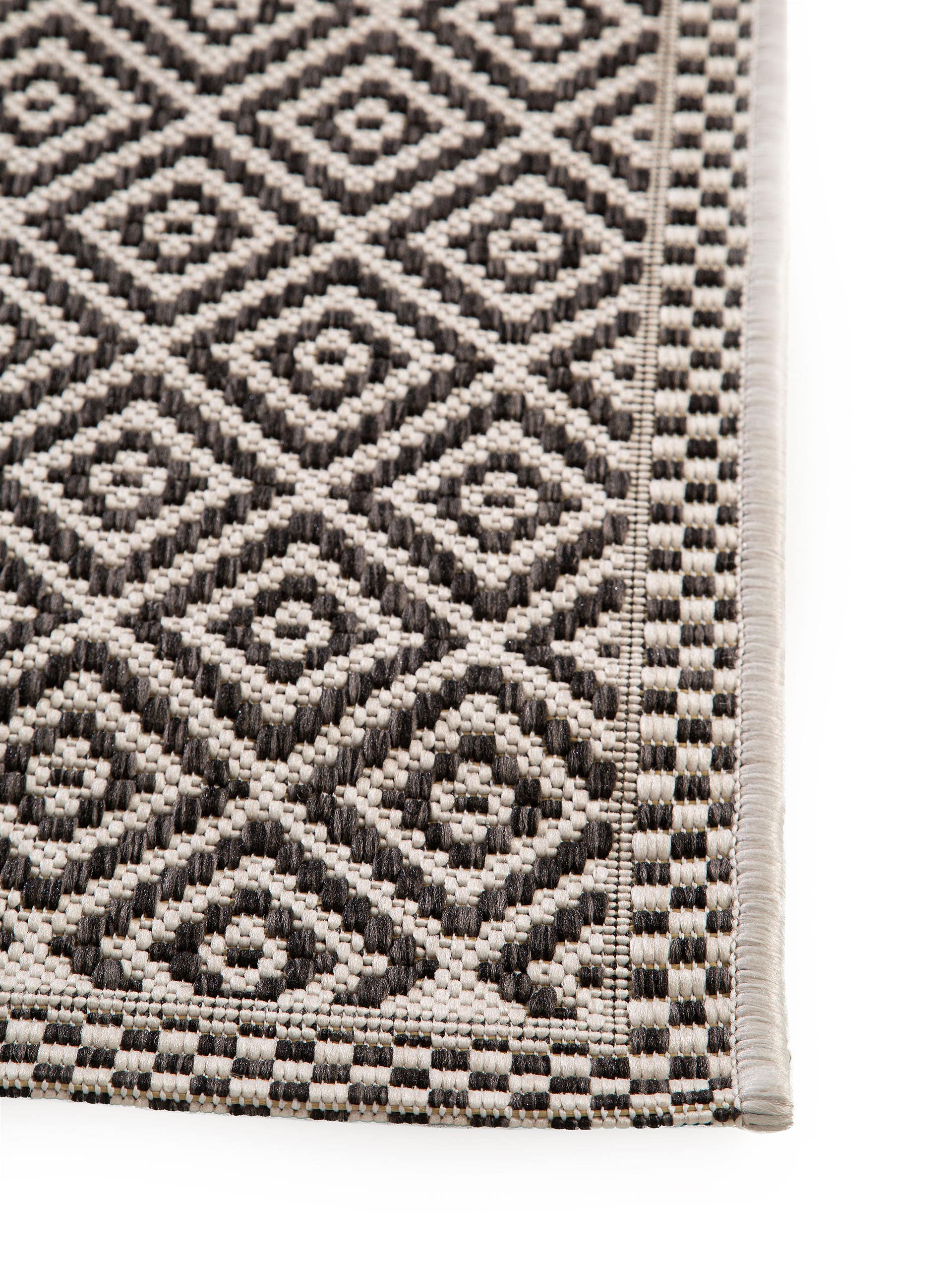 Tapete de 100% polipropileno em Preto/branco com pelo de até 5 mm de altura da benuta Nest