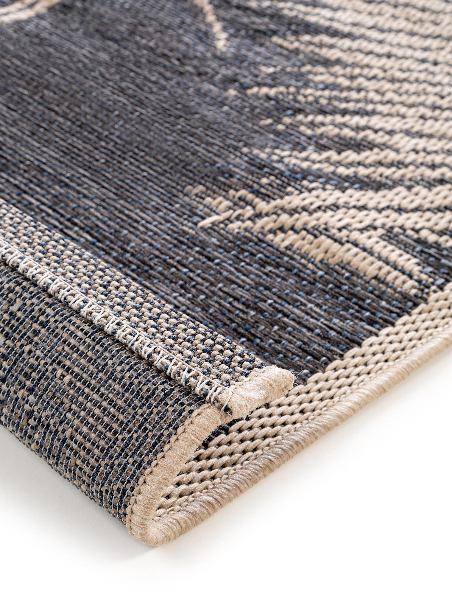 Teppich aus 100% Polypropylen in Blau mit bis 5 mm hohem Flor von benuta Nest
