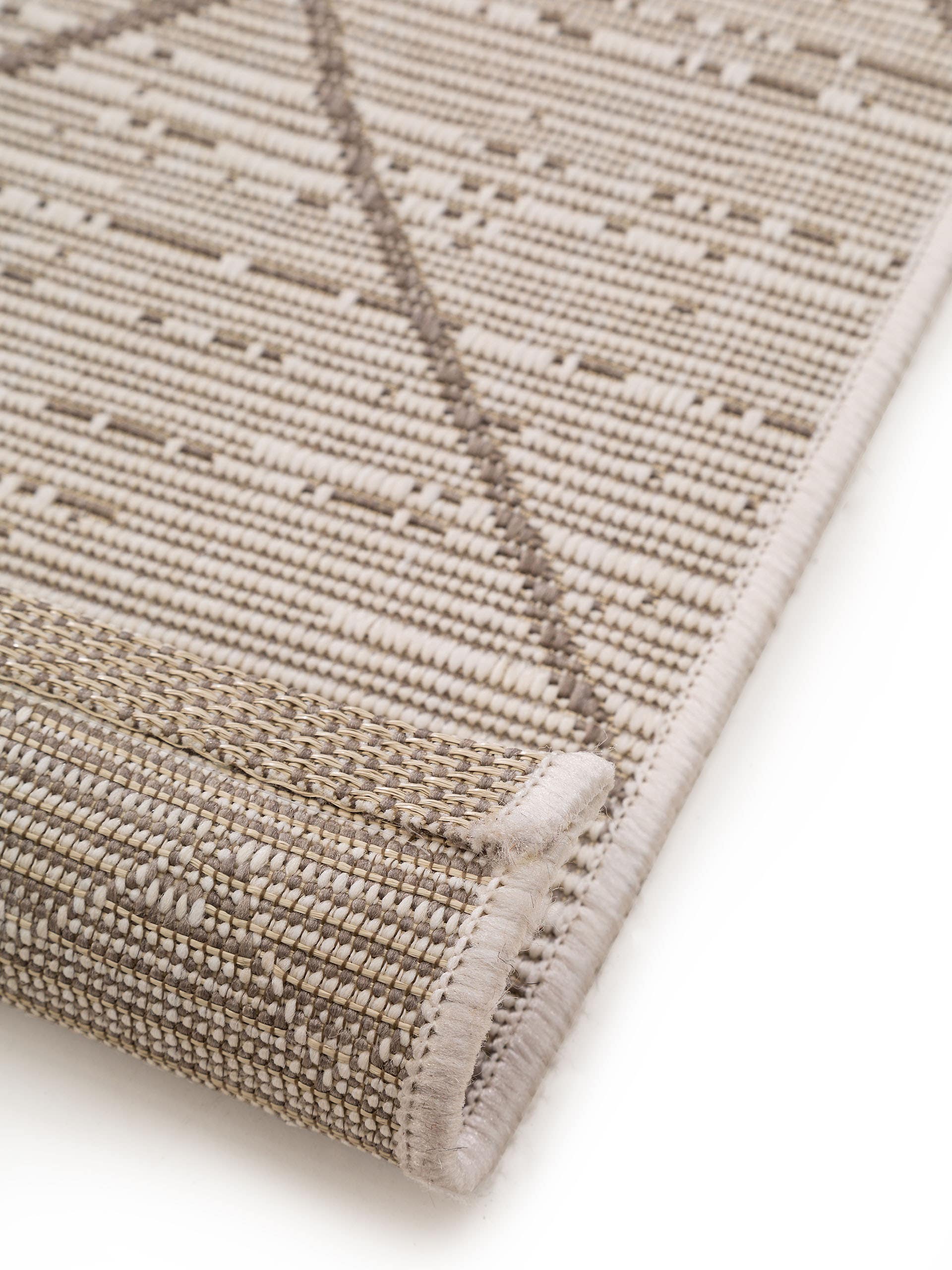 Rug made of 100% Polypropylene in Beige with a 1- 5 mm high pile by benuta Nest