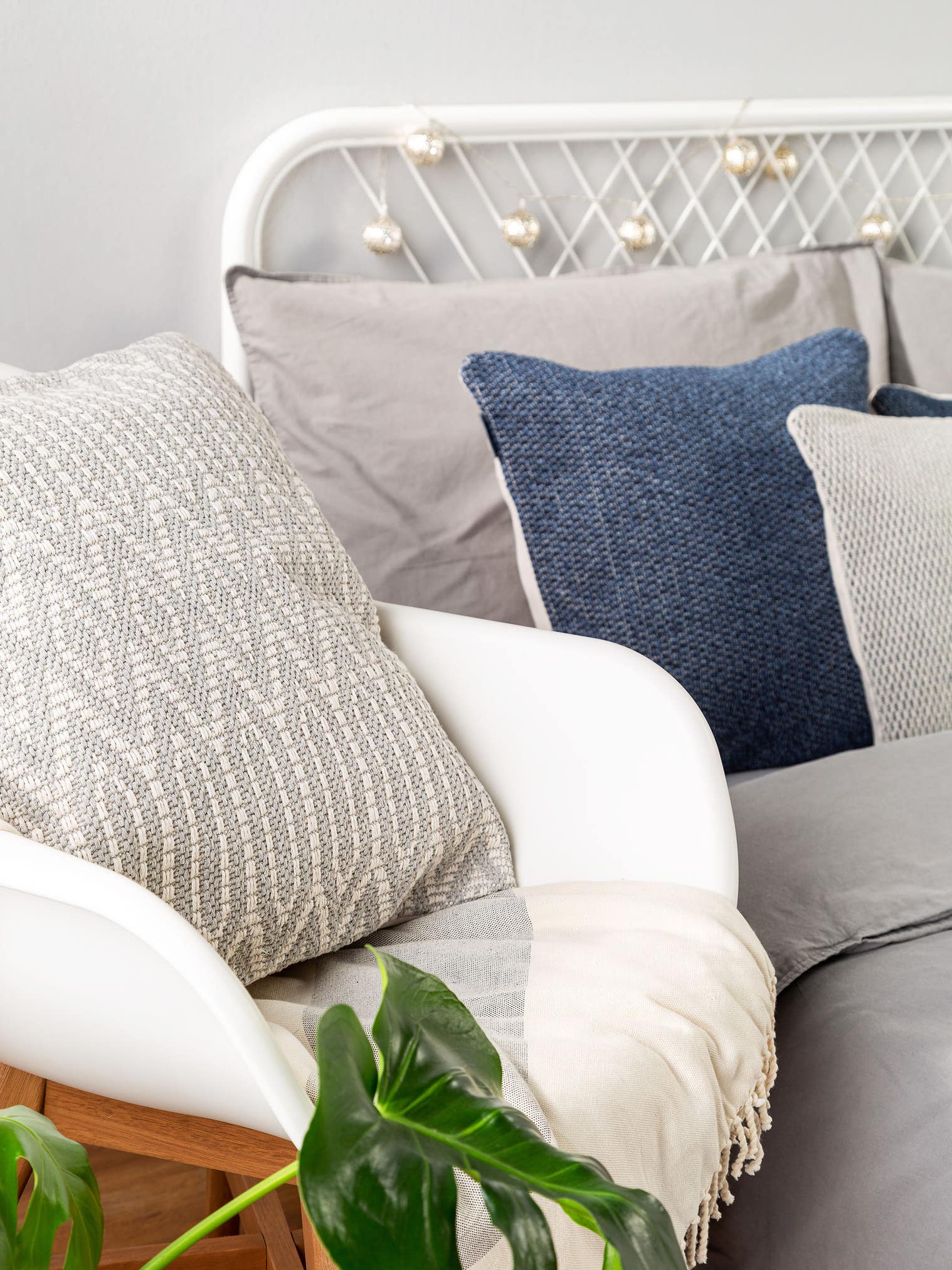 Funda de almohada Ibiza Gris claro con diseño de Ikat en 100% Algodón de benuta Nest