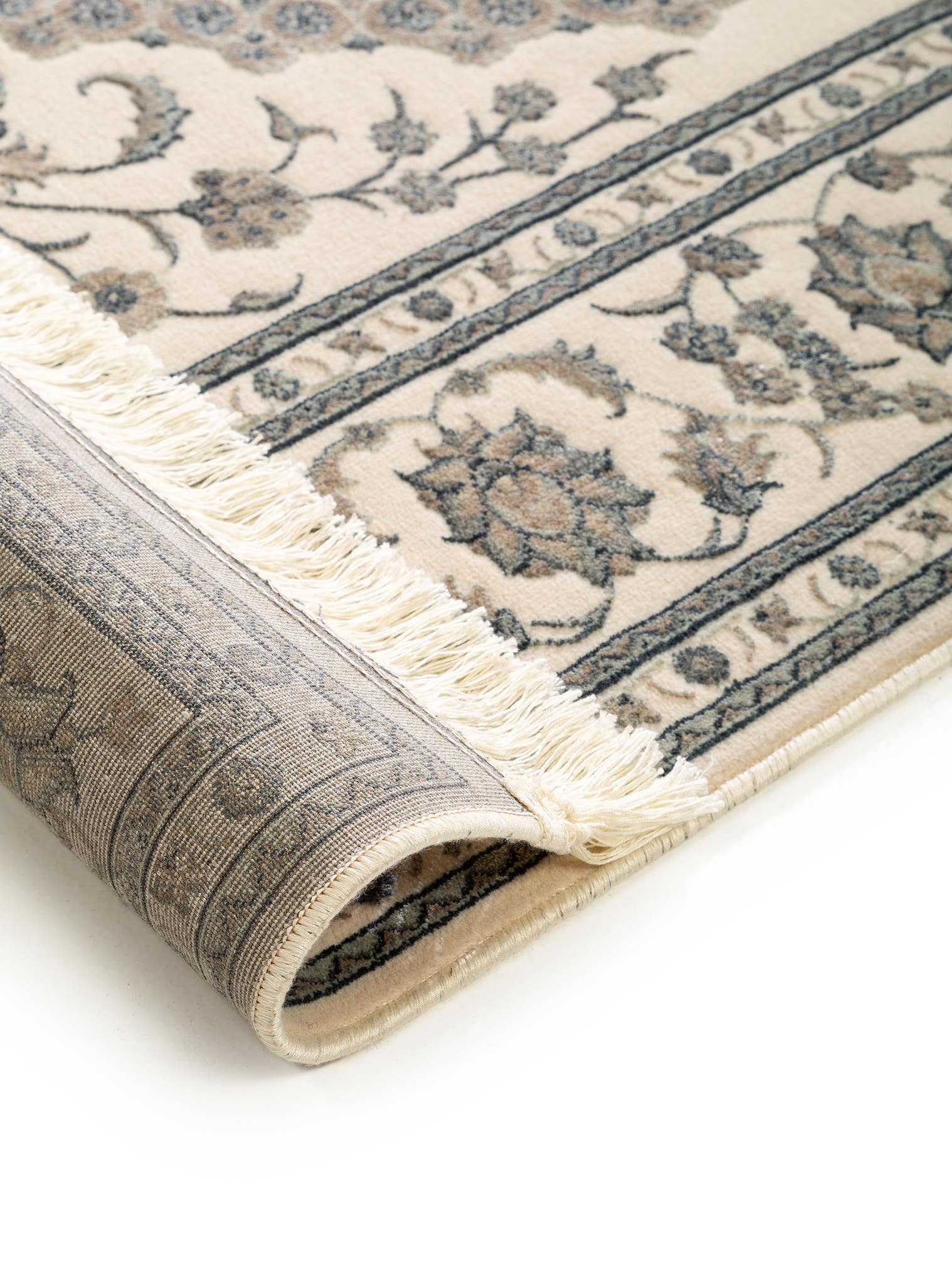 Tappeto di 55% Viscosa, 45% Poliestere in Beige con pelo alto 6 - 10 mm da benuta Nest