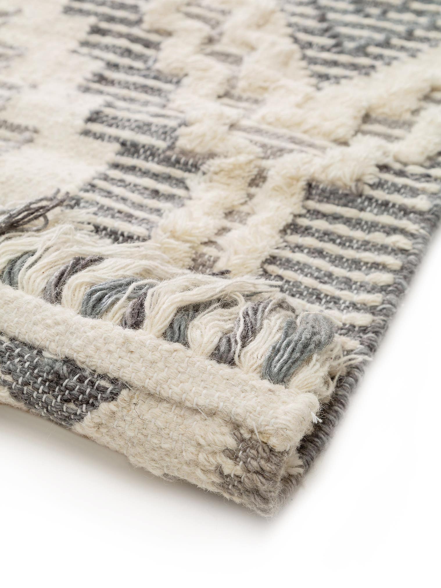 Teppich aus 70% Wolle, 30% Polyester in Grau mit 6 bis 10 mm hohem Flor von Lytte
