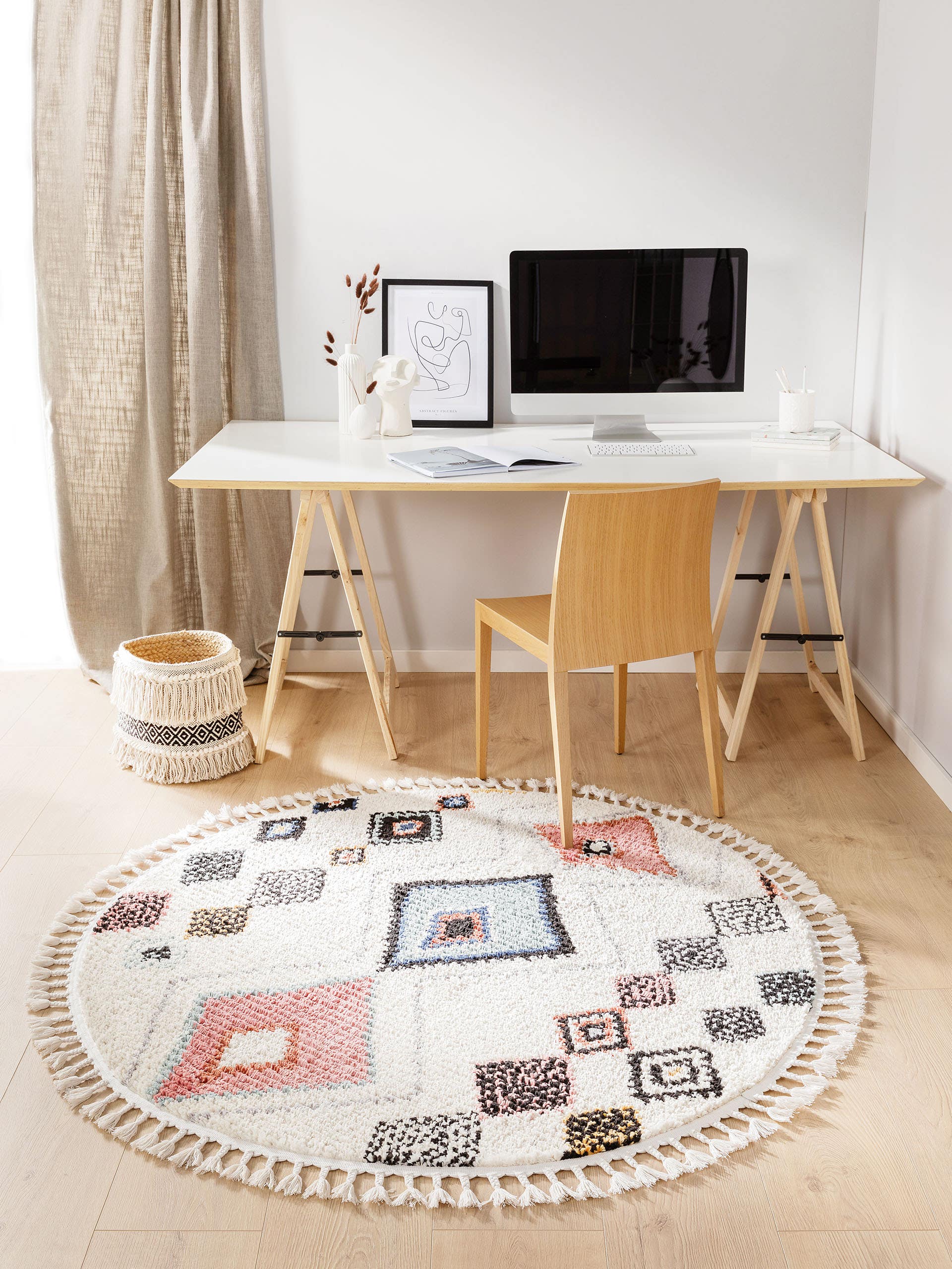 Matta av 100% Polyester i Flerfärgad med 21 - 30 mm hög lugg från benuta Pop