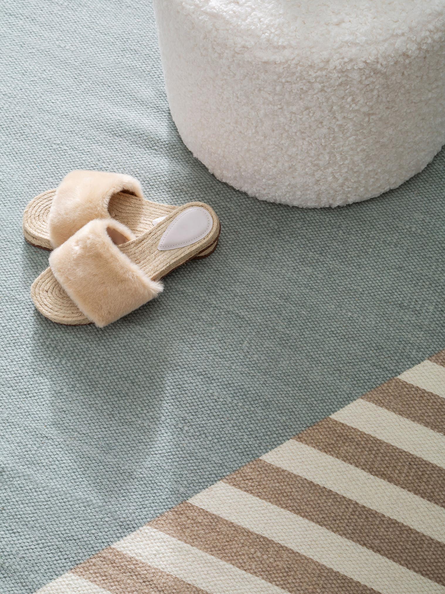 Teppich aus 100% Wolle in Grün mit bis 5 mm hohem Flor von benuta Pop