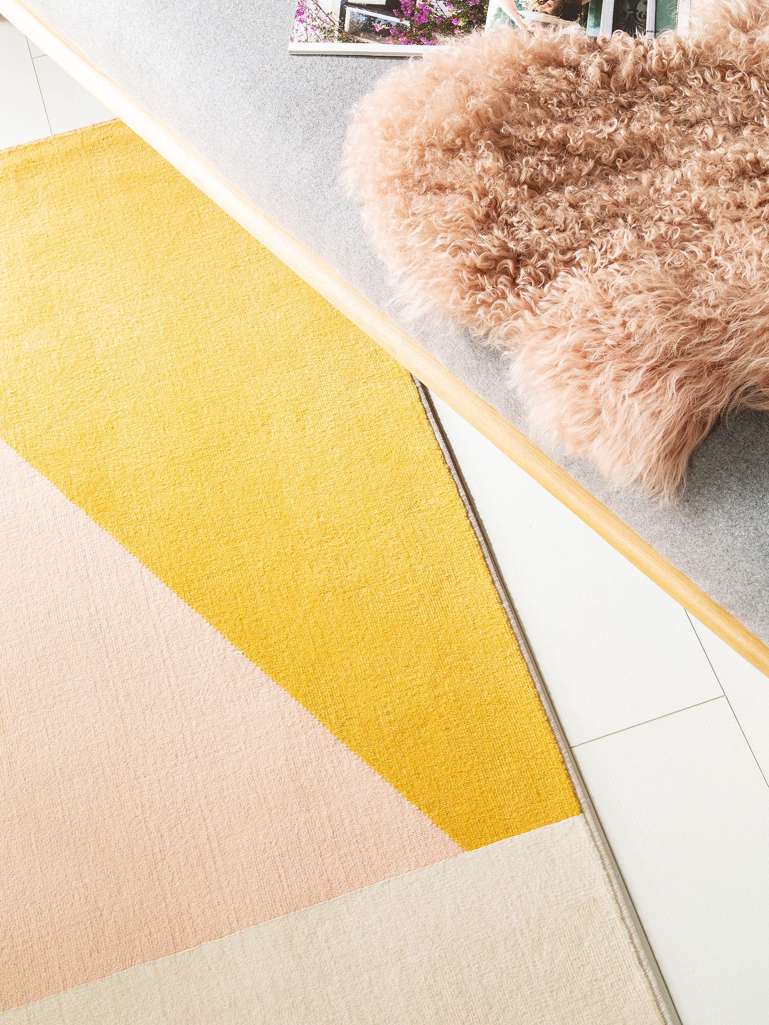 Teppich aus 100% Polypropylen in Gelb mit 6 bis 10 mm hohem Flor von benuta Pop