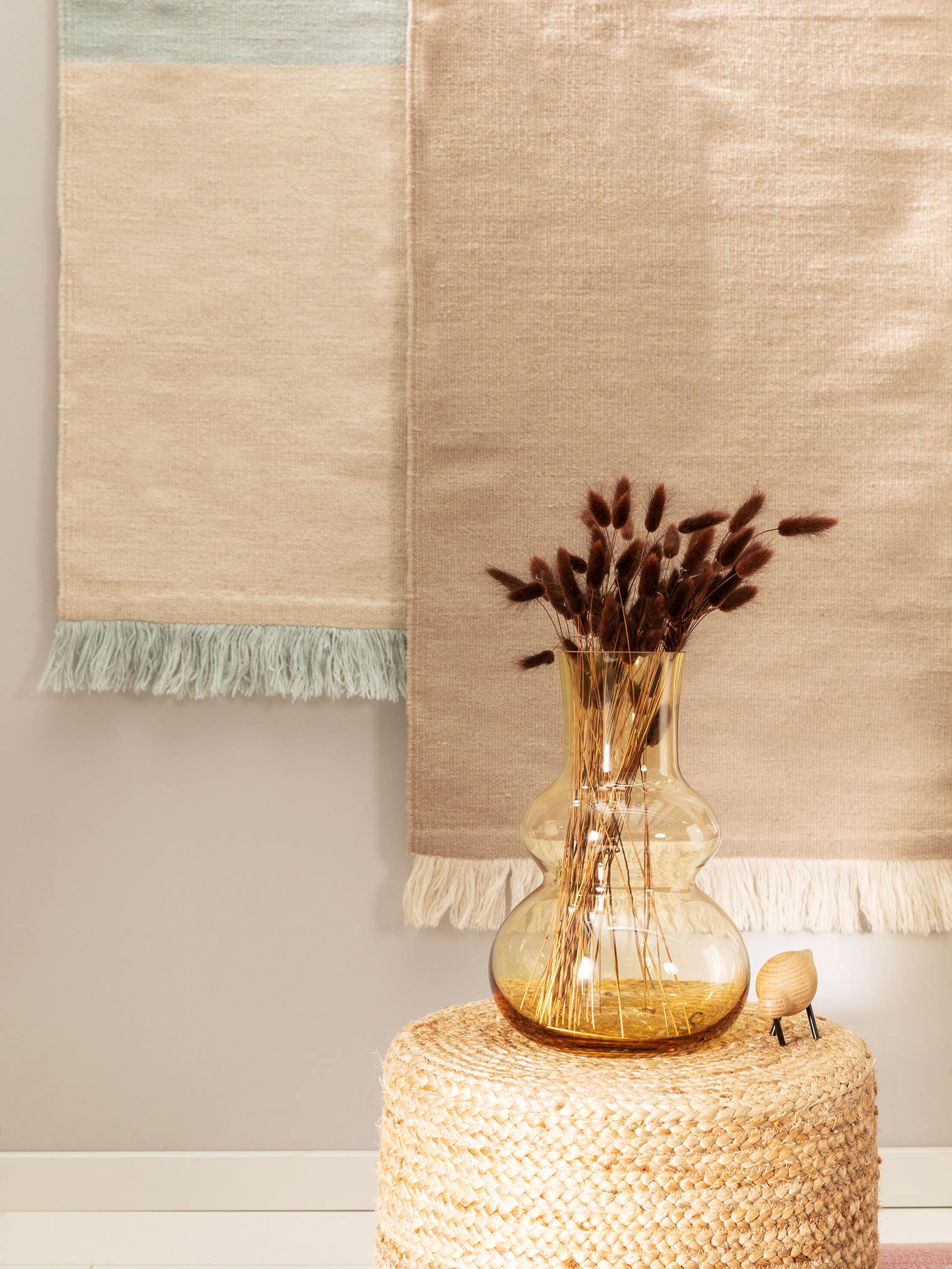 Teppich aus 100% Wolle in Beige mit bis 5 mm hohem Flor von benuta Pop