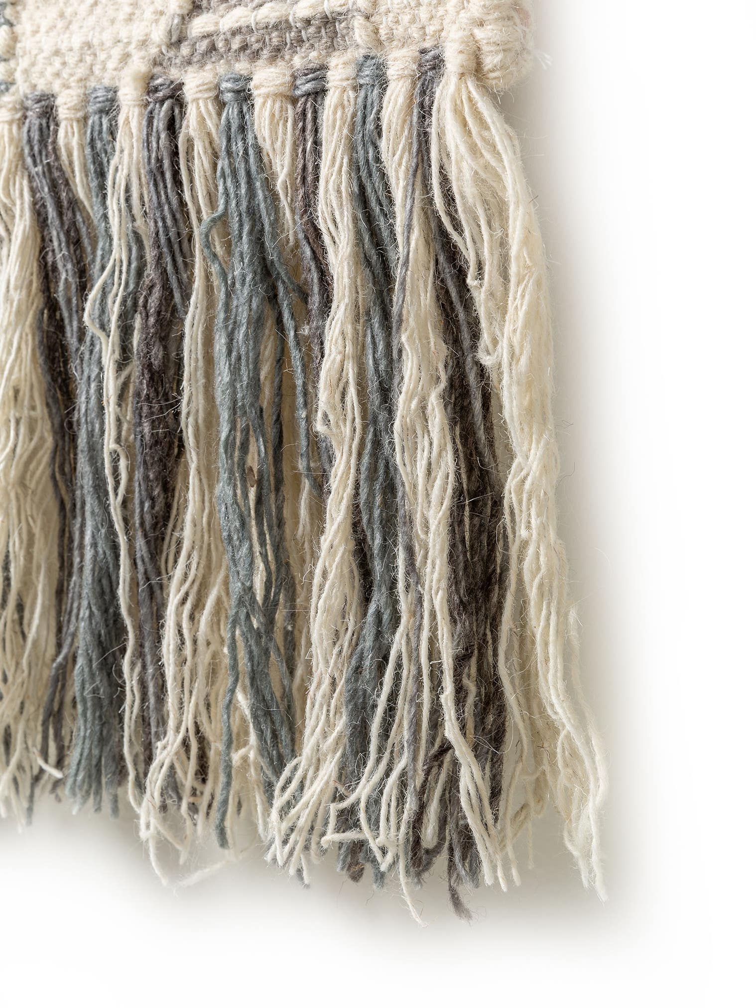 Adorno para paredes Wanda Gris oscuro im Design Kelim aus 70% Lana, 30% Poliéster von Lytte
