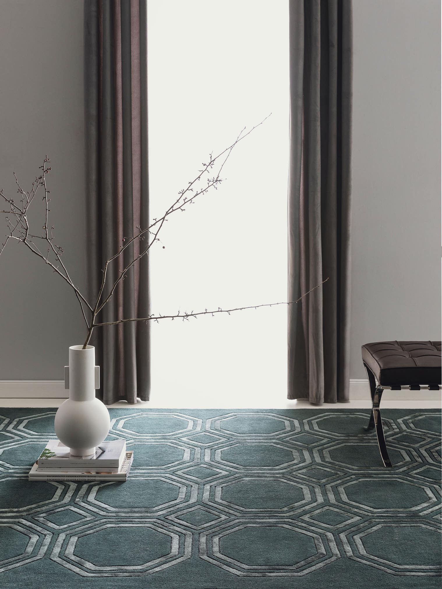 Teppich aus 70% Wolle, 30% Viskose in Grün mit 11 bis 20 mm hohem Flor von benuta Finest
