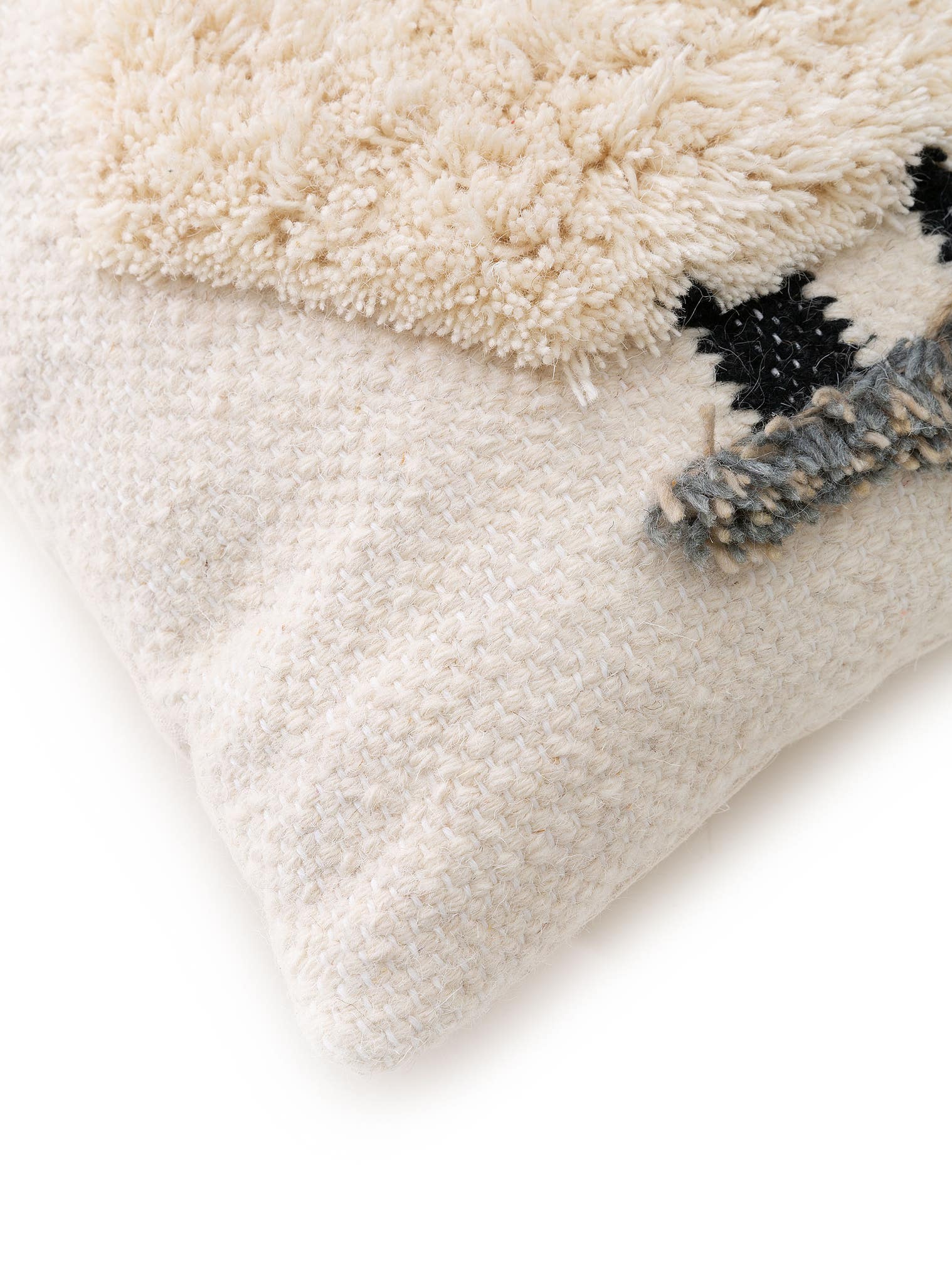 Kissenbezug Shawn Ivory im Design  aus 80% Wolle, 20% Polyester von Lytte