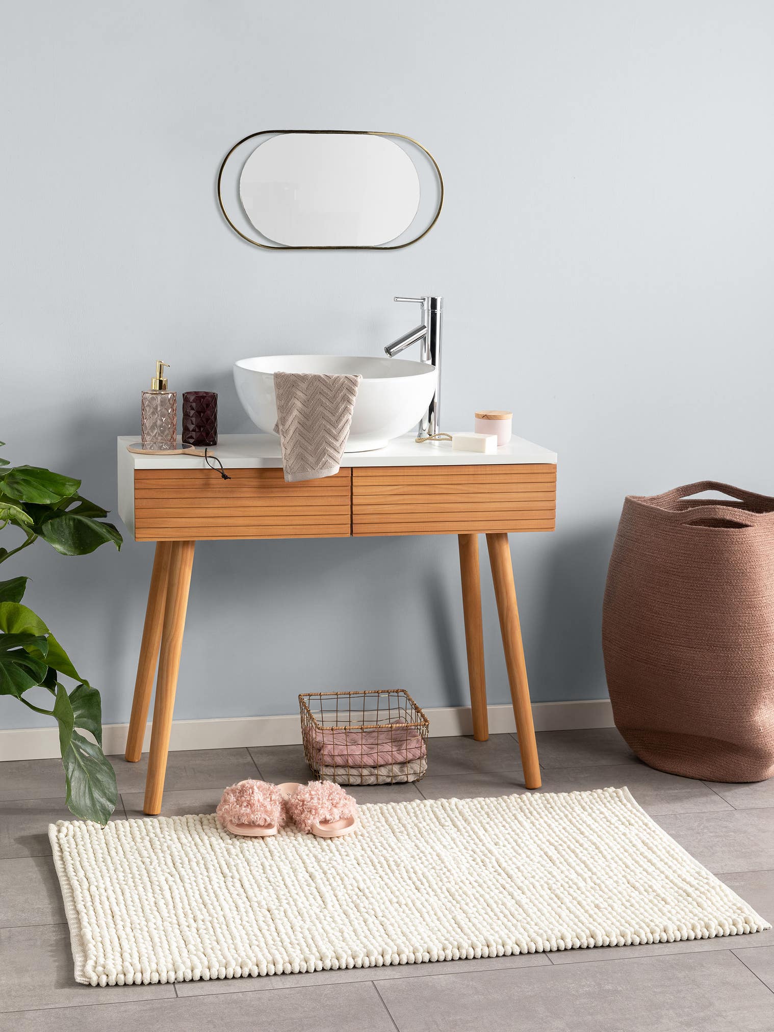 Tappeto di 70% Poliestere, 30% Cotone in Bianco con pelo alto 11 - 20 mm da benuta Nest
