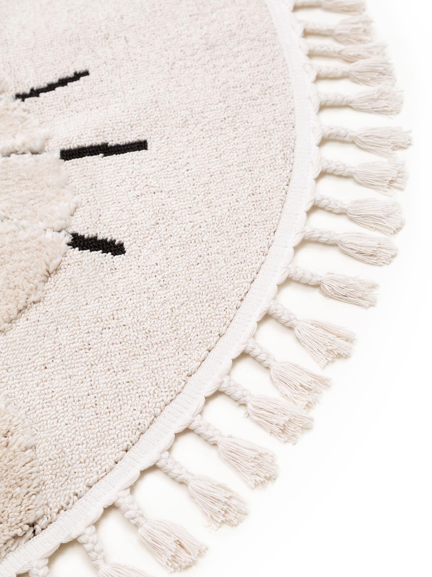 Tapis en 100% Polyester en Beige avec une pile de 11 - 20 mm de hauteur de Lytte