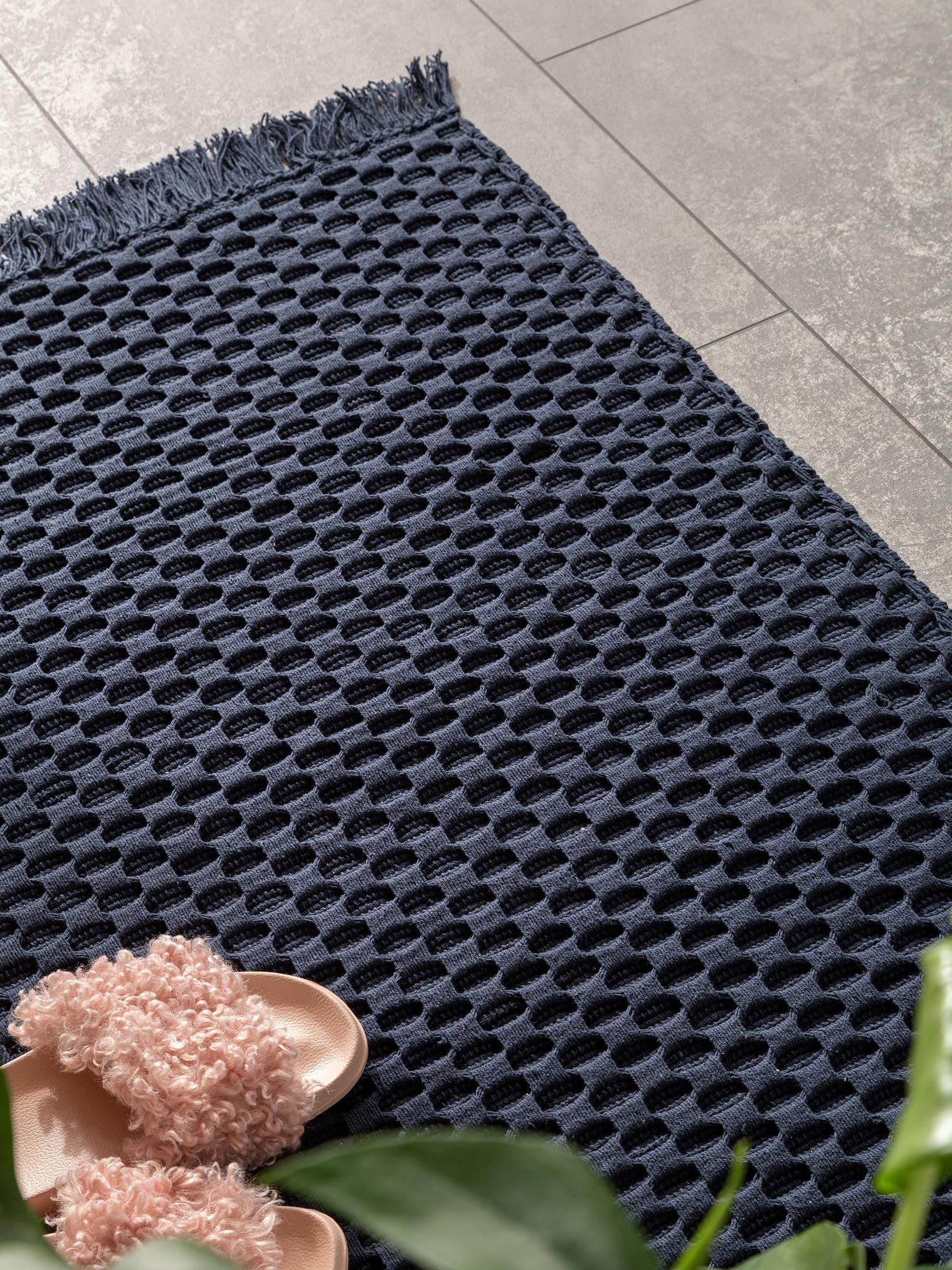Teppich aus 100% Baumwolle in Blau mit 11 bis 20 mm hohem Flor von benuta Nest