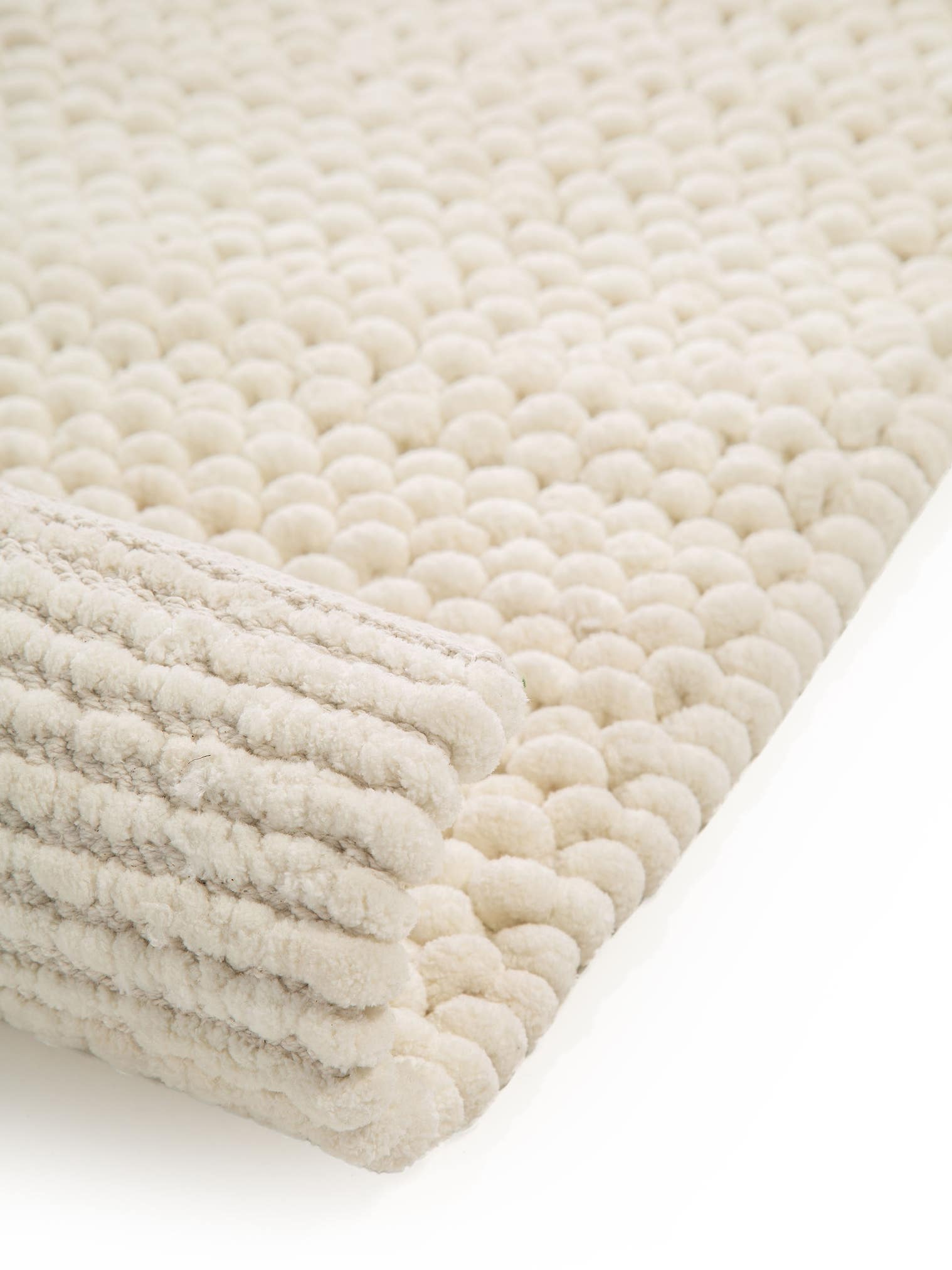 Tappeto di 70% Poliestere, 30% Cotone in Bianco con pelo alto 11 - 20 mm da benuta Nest