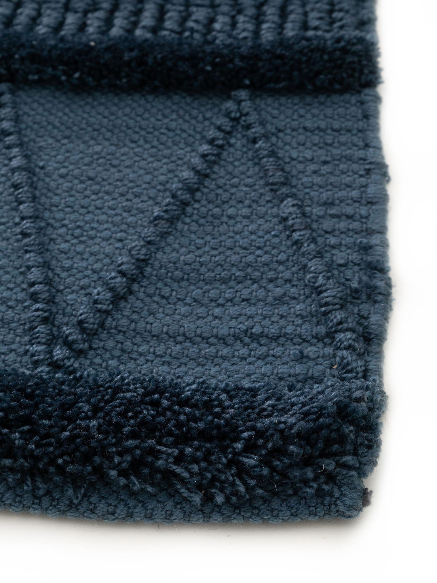 Matta av 100% Polyester i Blå med 41 - 50 mm hög lugg från benuta Pure