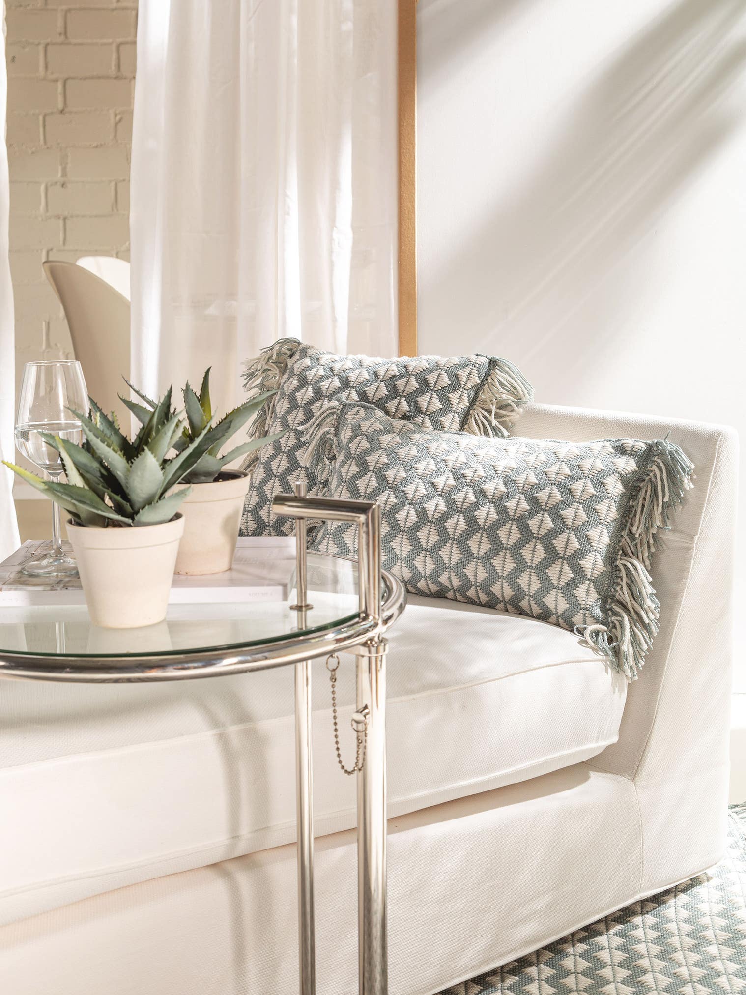 Coussin d'intérieur et d'extérieur Morty Bleu en motif Géométrique en 100% Polyester de benuta Pure