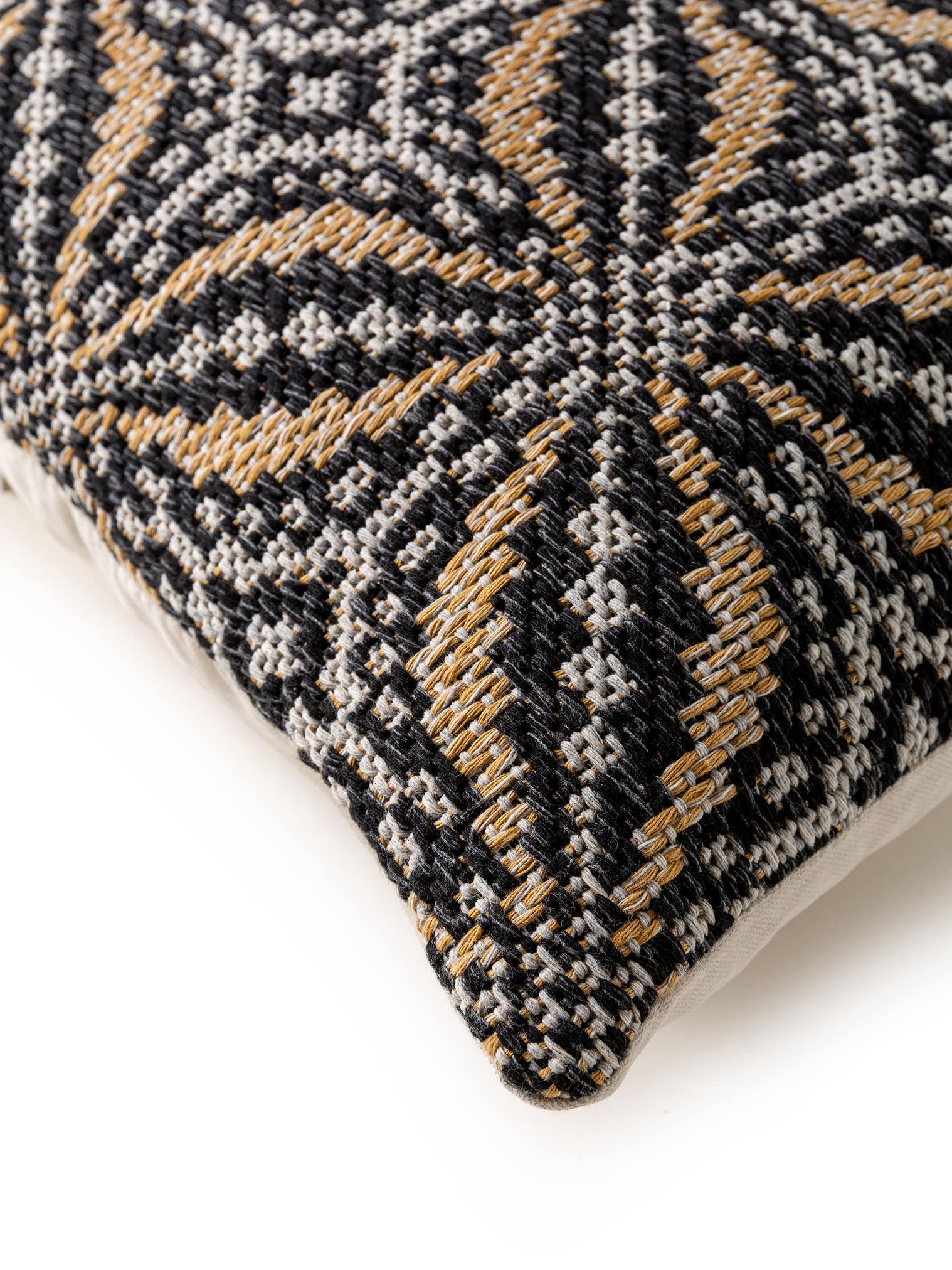 Funda de almohada Nizza Negro con diseño de Bereber en 100% Algodón de benuta Nest