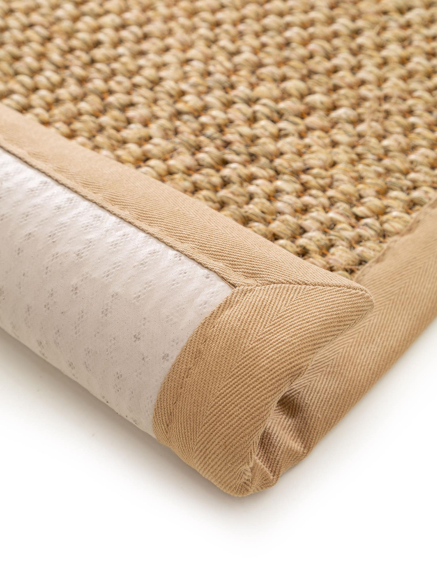 Tapis en 100% Sisal en Beige avec une pile de 1- 5 mm de hauteur de benuta Pure