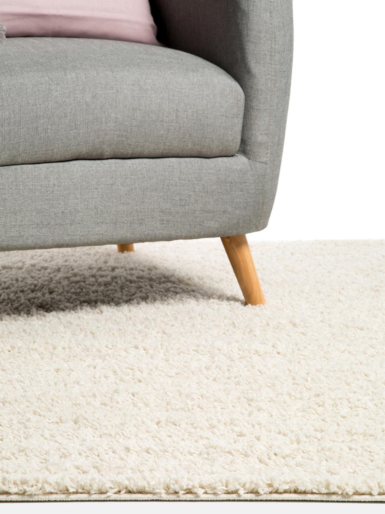 Teppich aus 100% Polypropylen in Beige mit 21 bis 30 mm hohem Flor von benuta