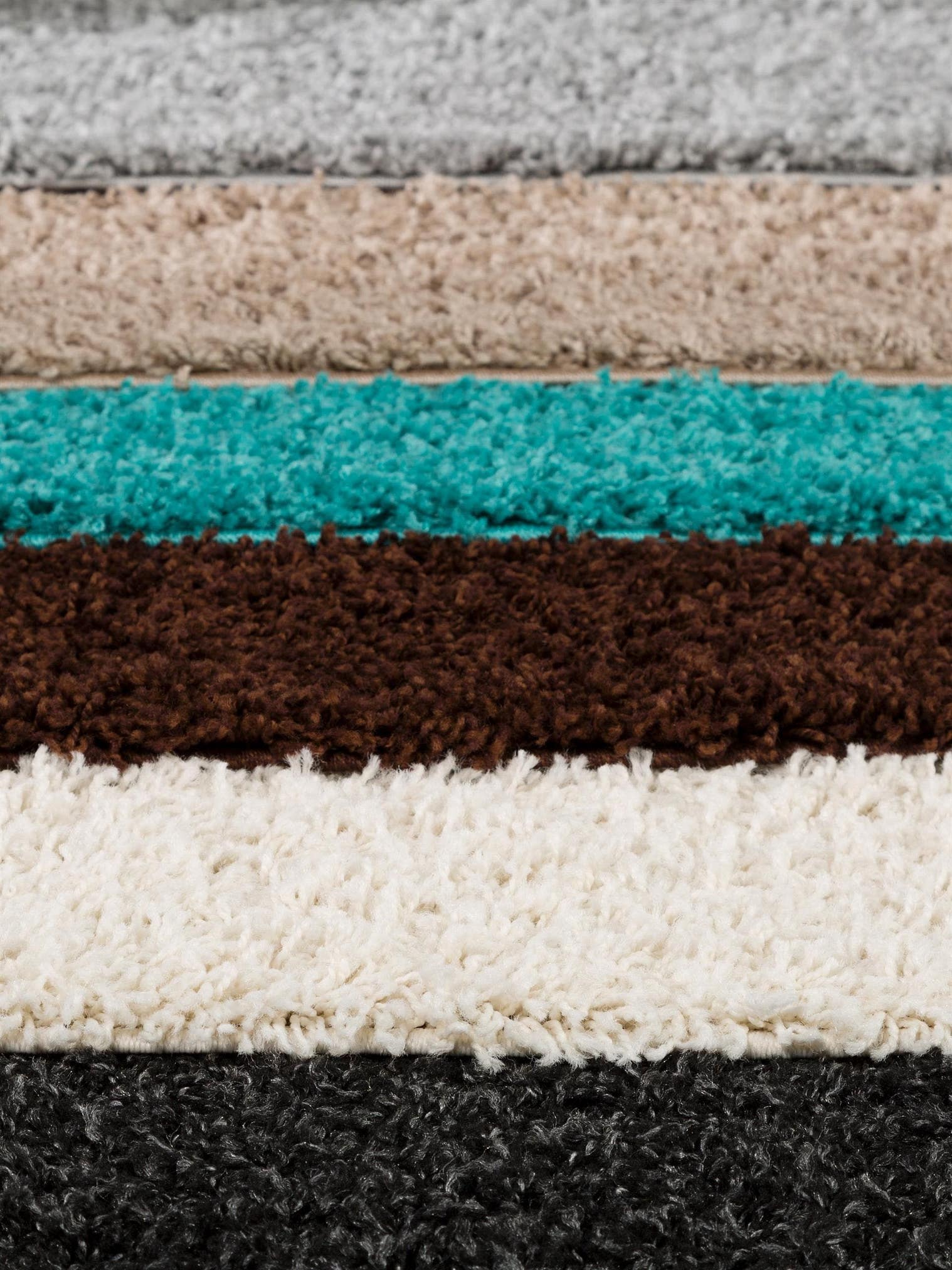Teppich aus 100% Polypropylen in Beige mit 21 bis 30 mm hohem Flor von benuta