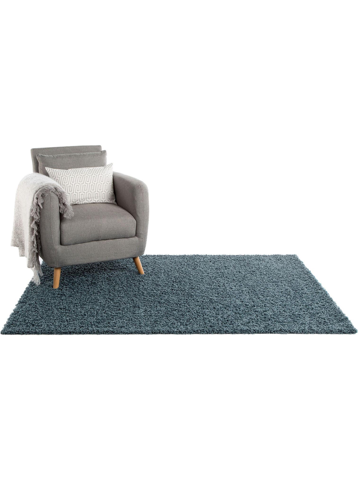 Rug made of 100% Polypropylene in Blue with a 21 - 30 mm high pile by benuta