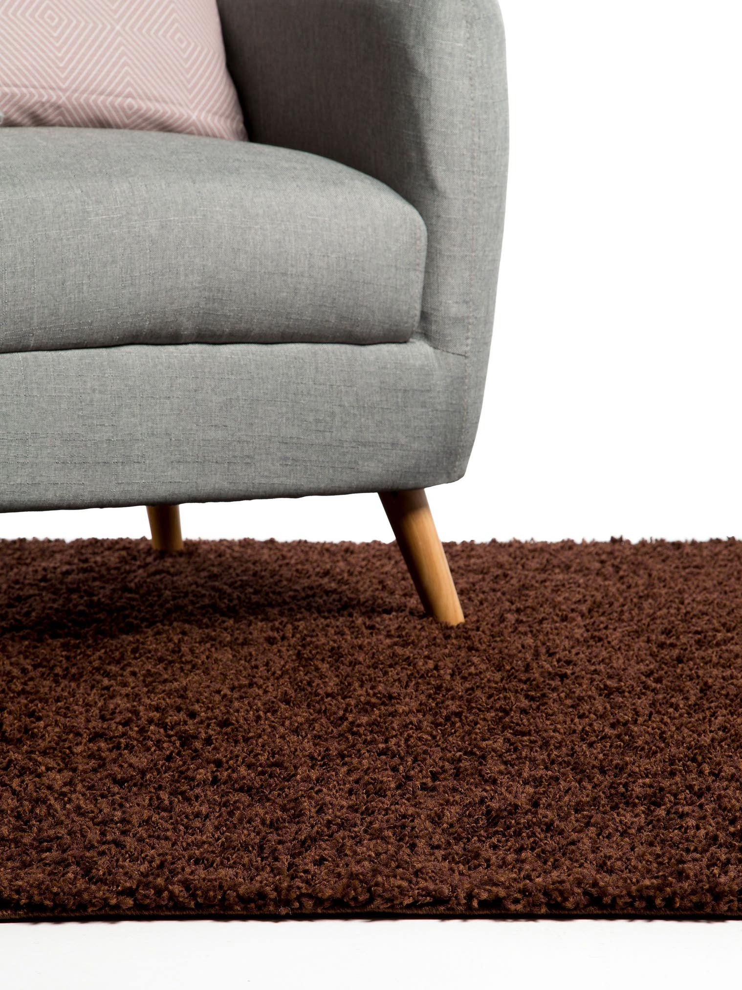 Teppich aus 100% Polypropylen in Braun mit 21 bis 30 mm hohem Flor von benuta
