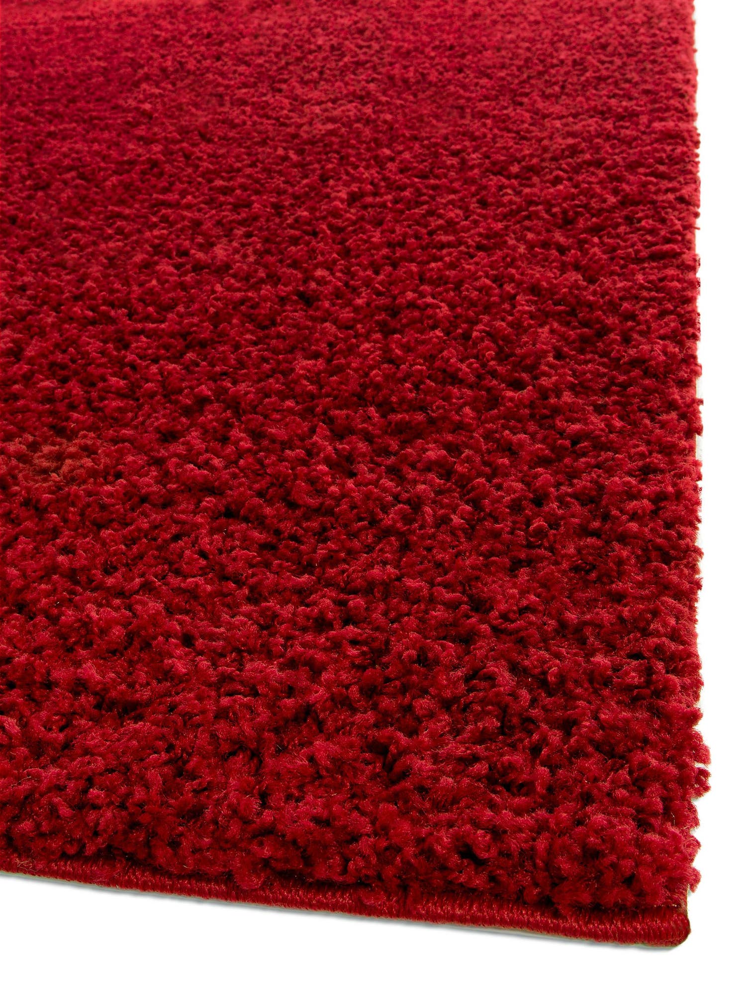 Teppich aus 100% Polypropylen in Rot mit 21 bis 30 mm hohem Flor von benuta