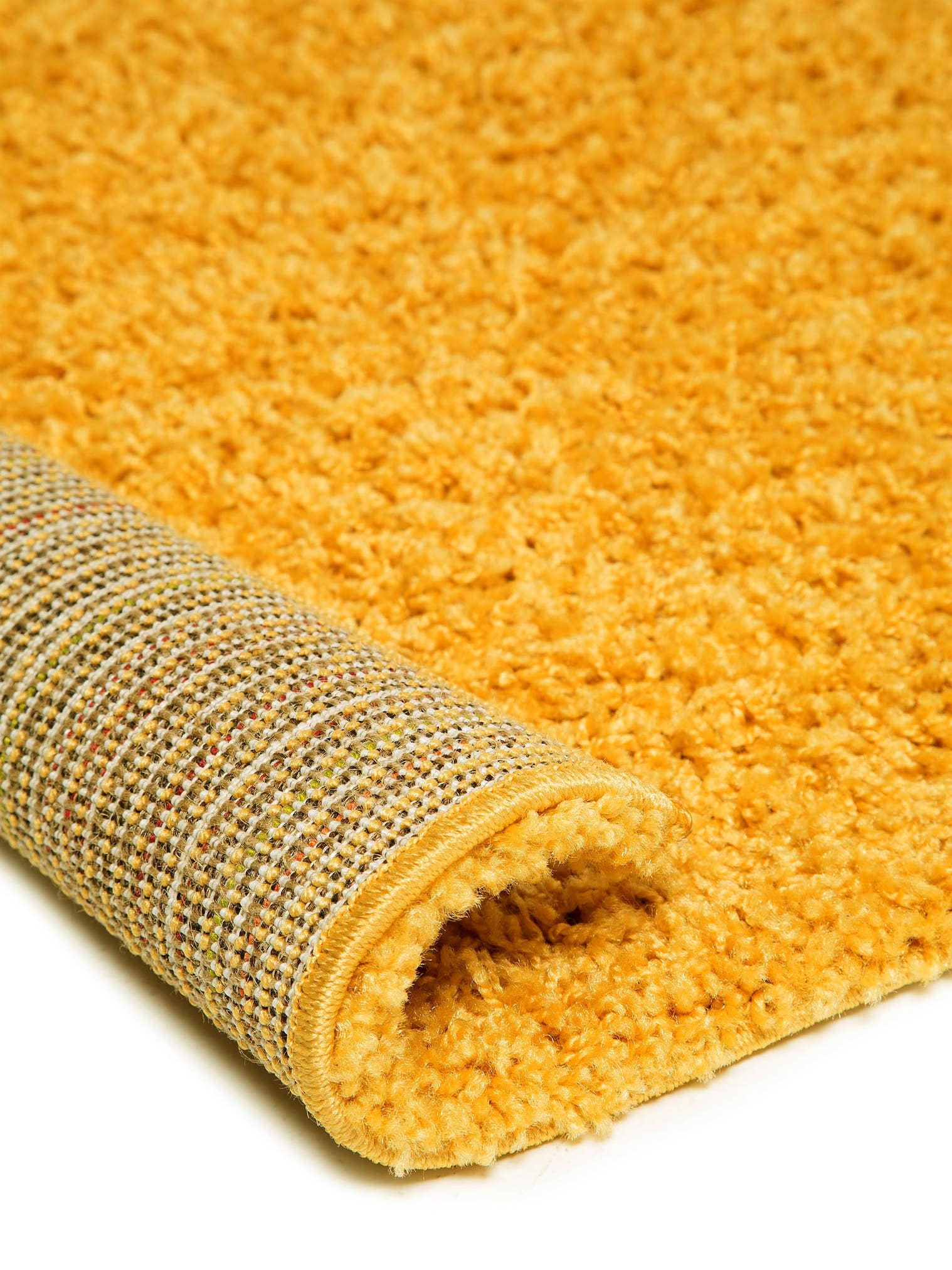 Matta av 100% Polypropylen i Gul med 21 - 30 mm hög lugg från benuta