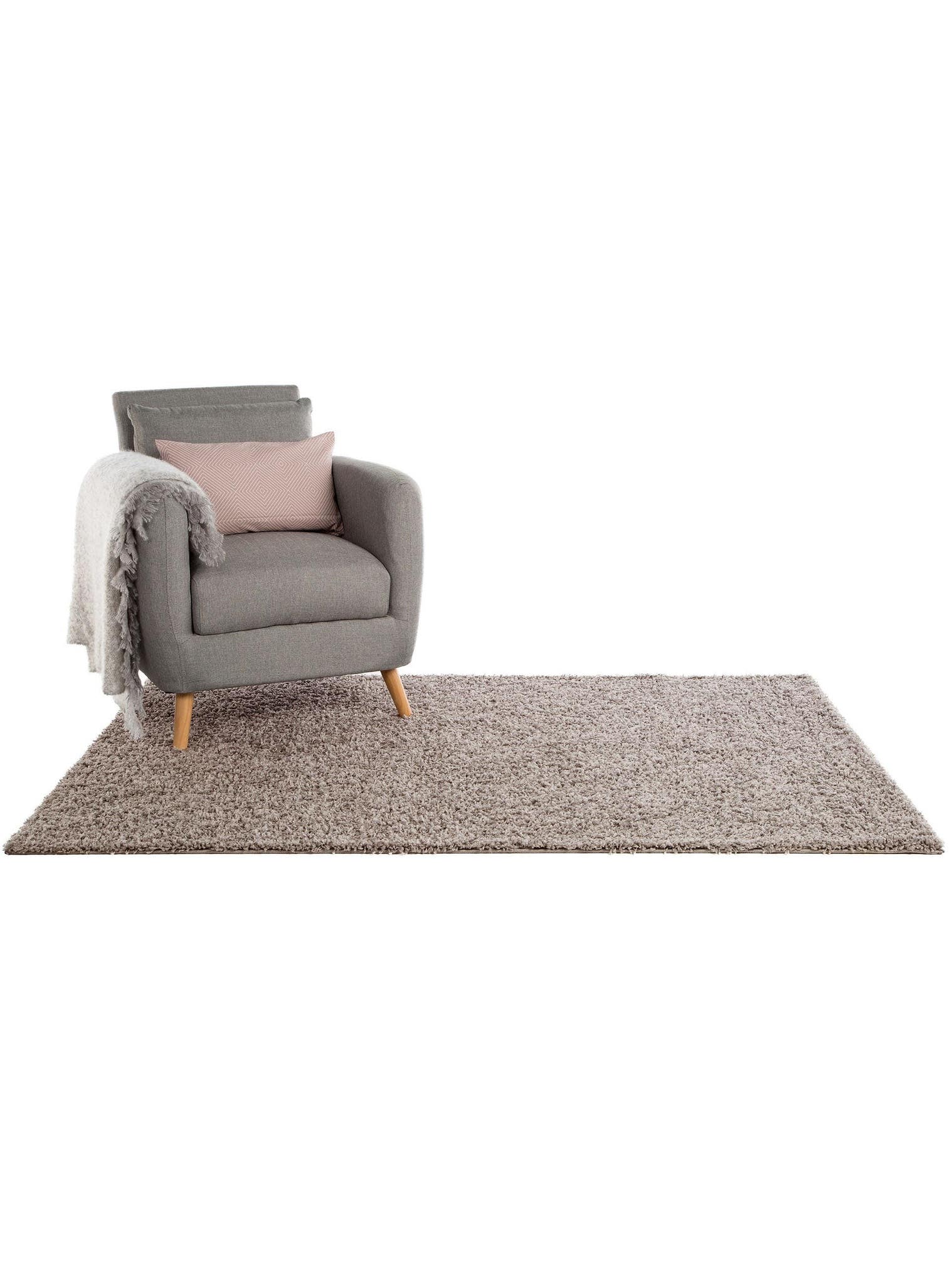 Teppich aus 100% Polypropylen in Grau mit 21 bis 30 mm hohem Flor von benuta