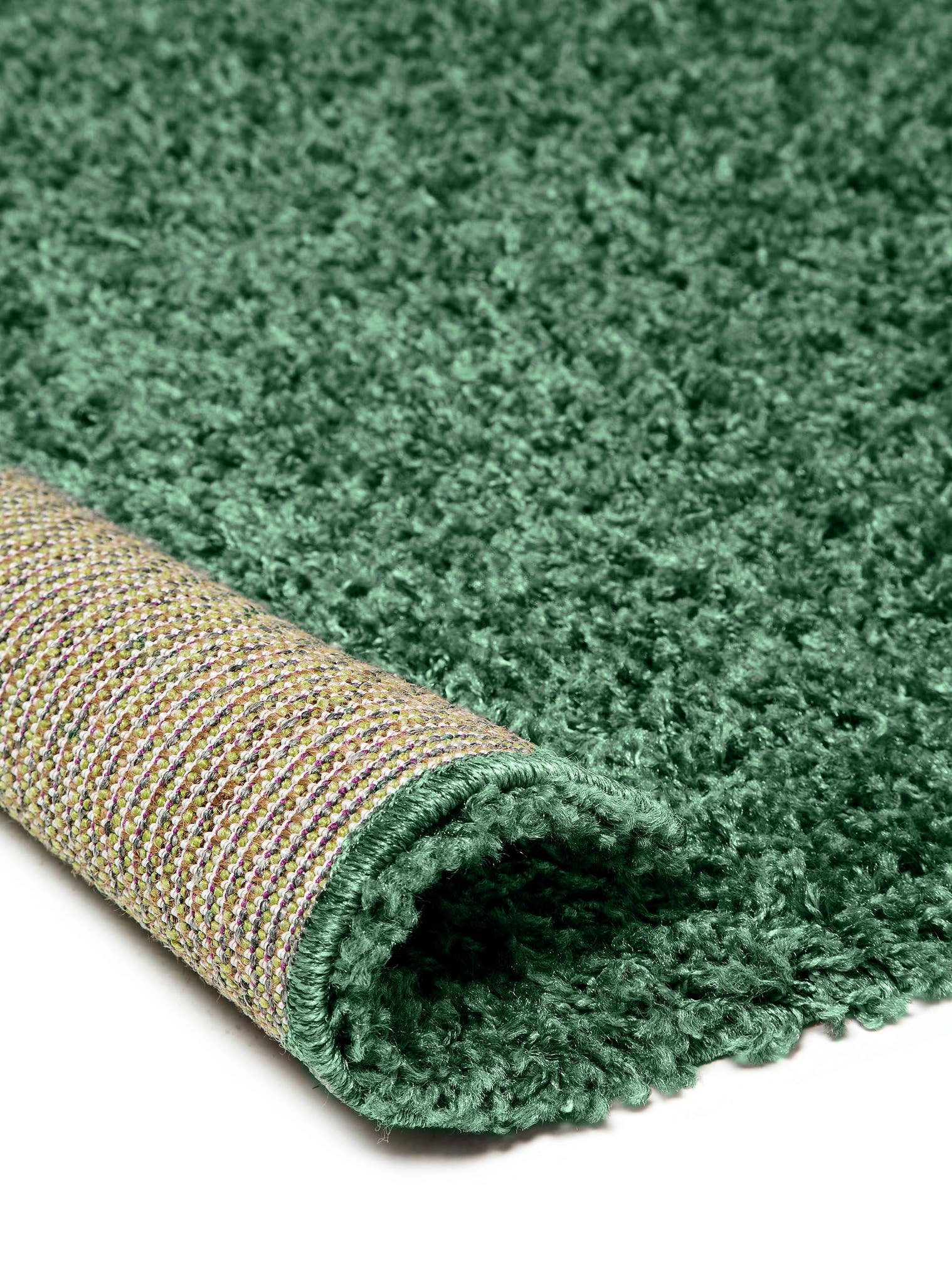 Rug made of 100% Polypropylene in Green with a 21 - 30 mm high pile by benuta