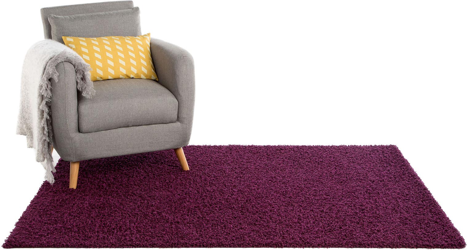Tapijt van 100% Polypropyleen in Purper met een 21 - 30 mm hoge pool van benuta